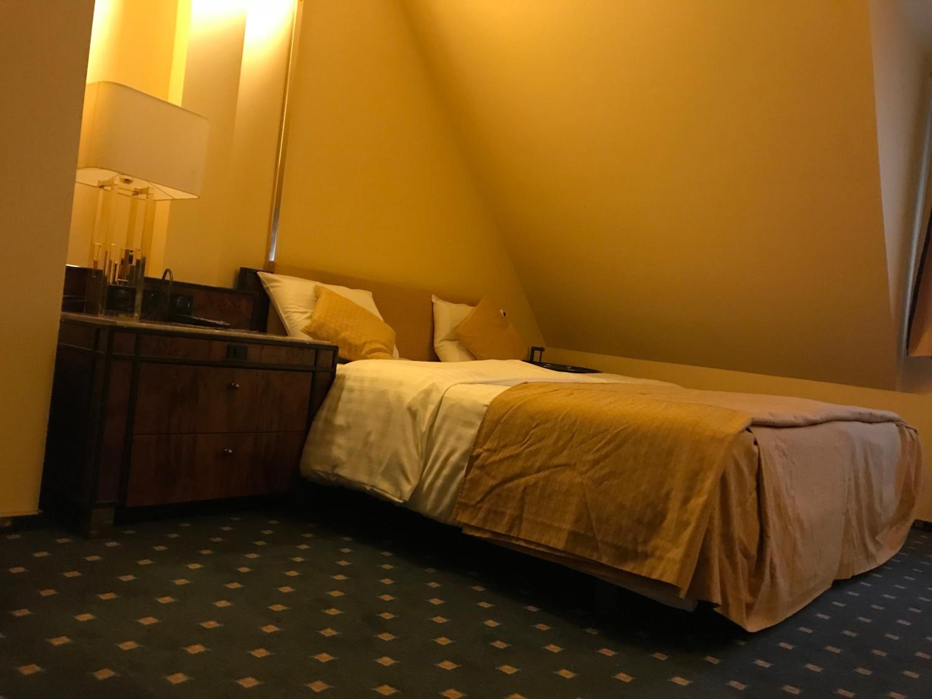 Double Room - Photo 5