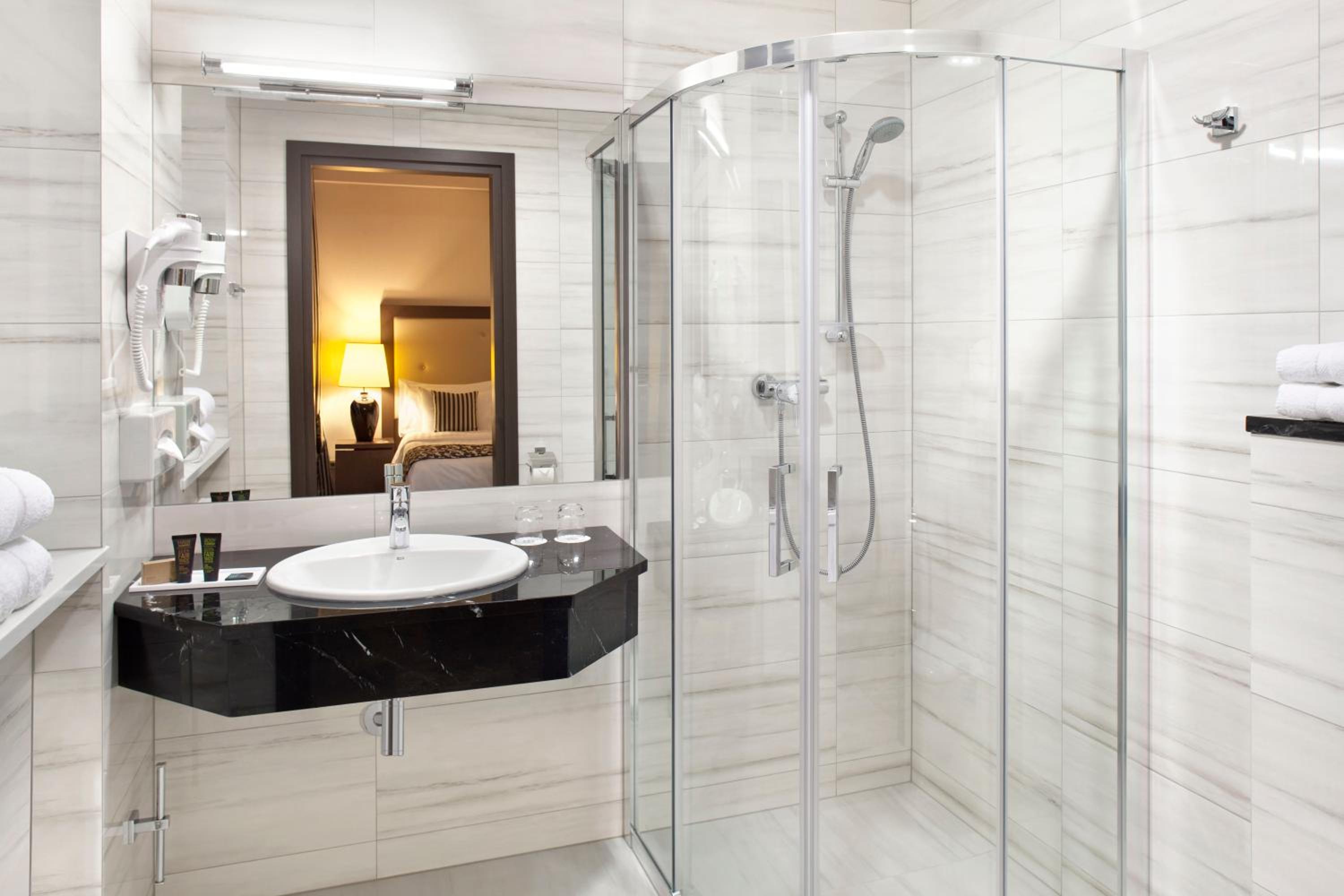 Classic Double or Twin Room photo 2