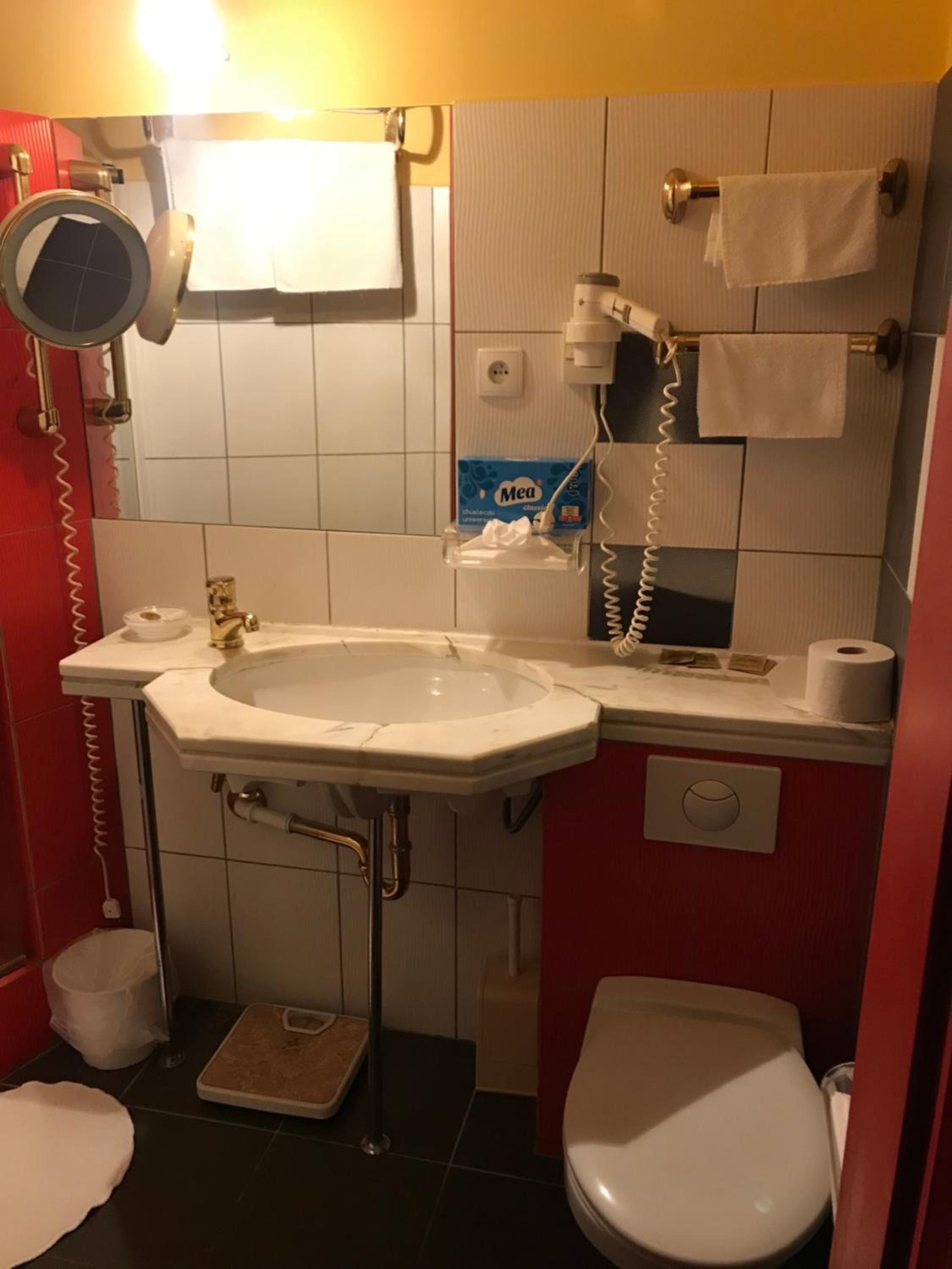Double Room - Photo 13