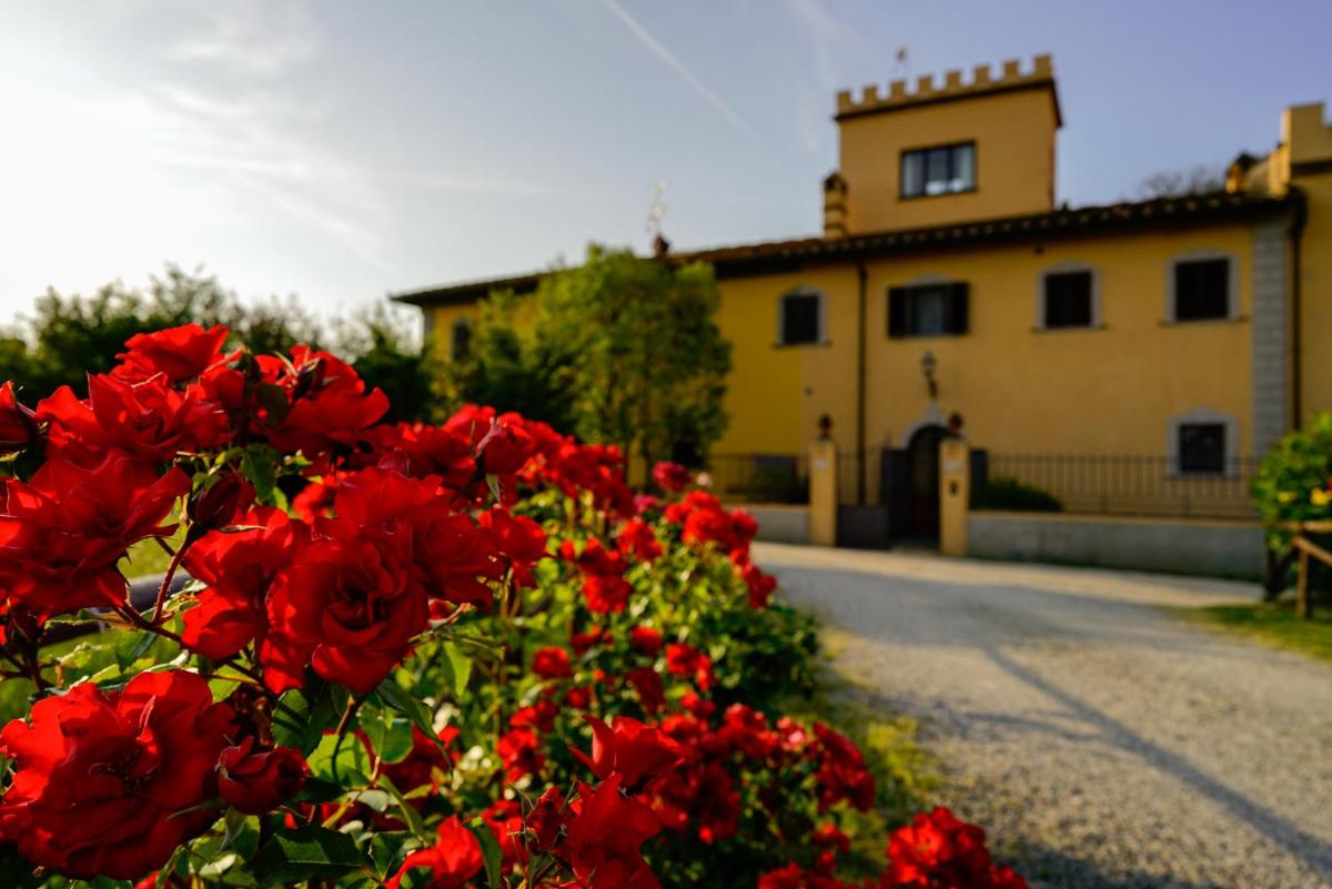 Villa photo 2