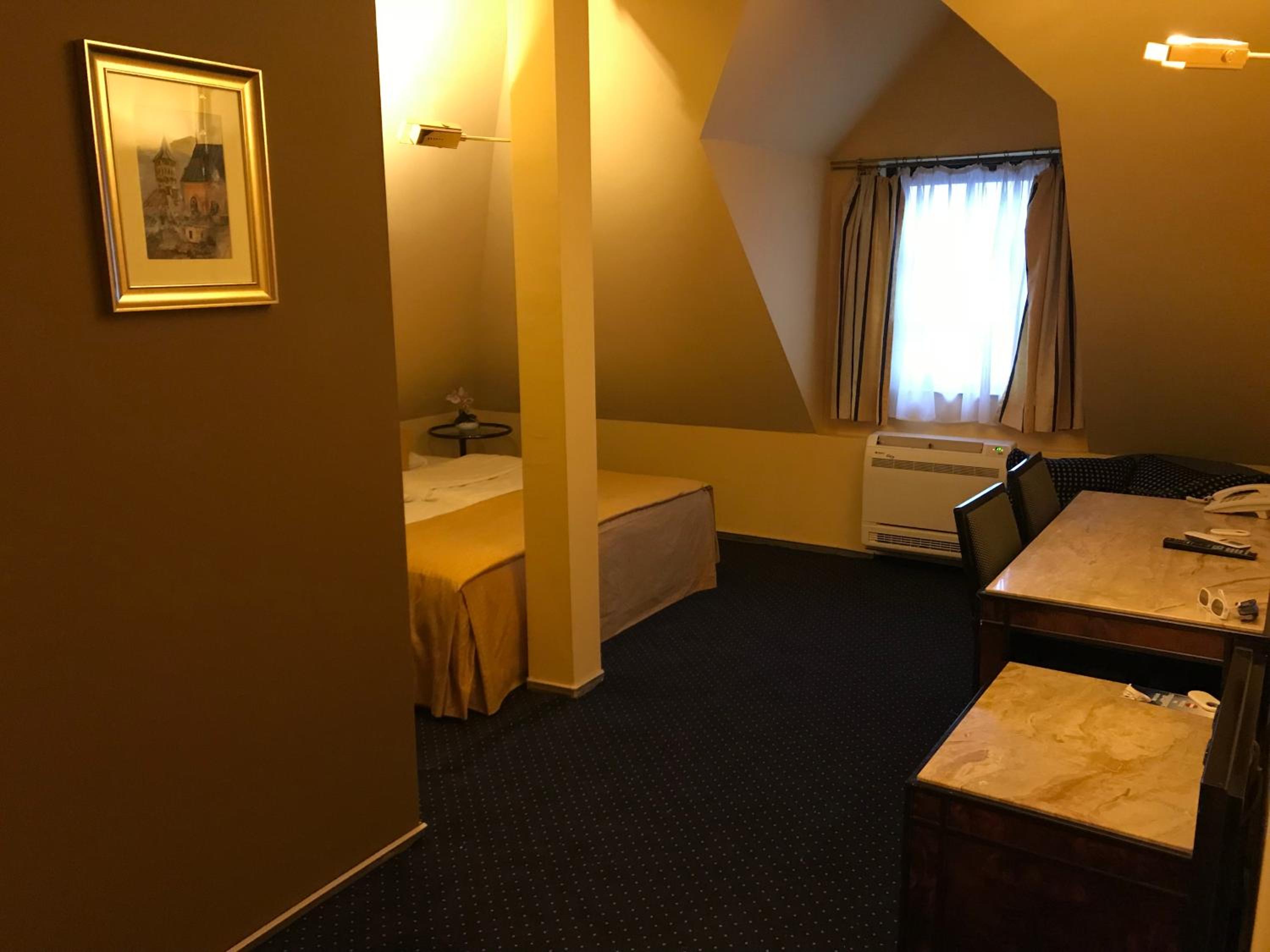 Double Room - Photo 28