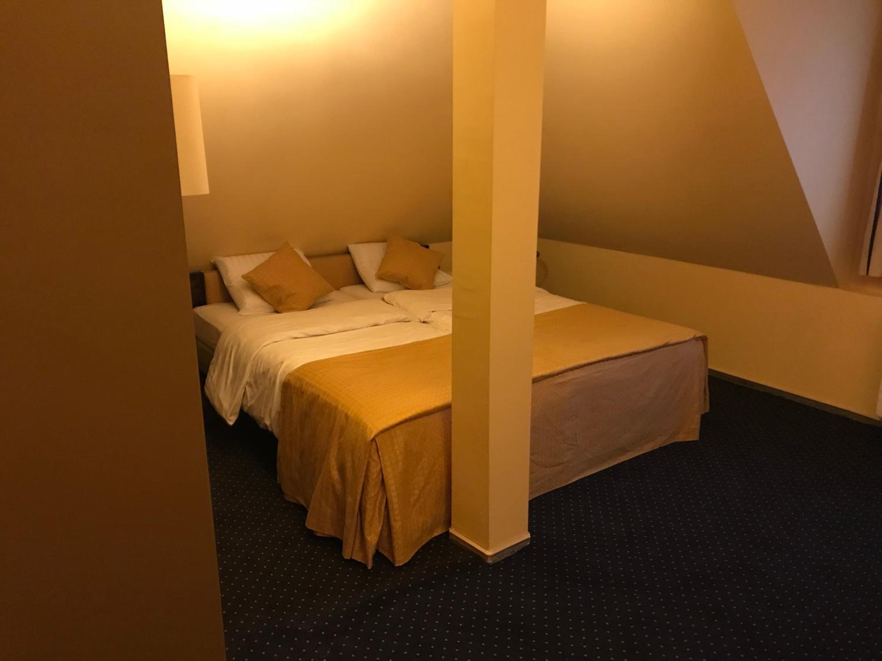 Double Room - Photo 22