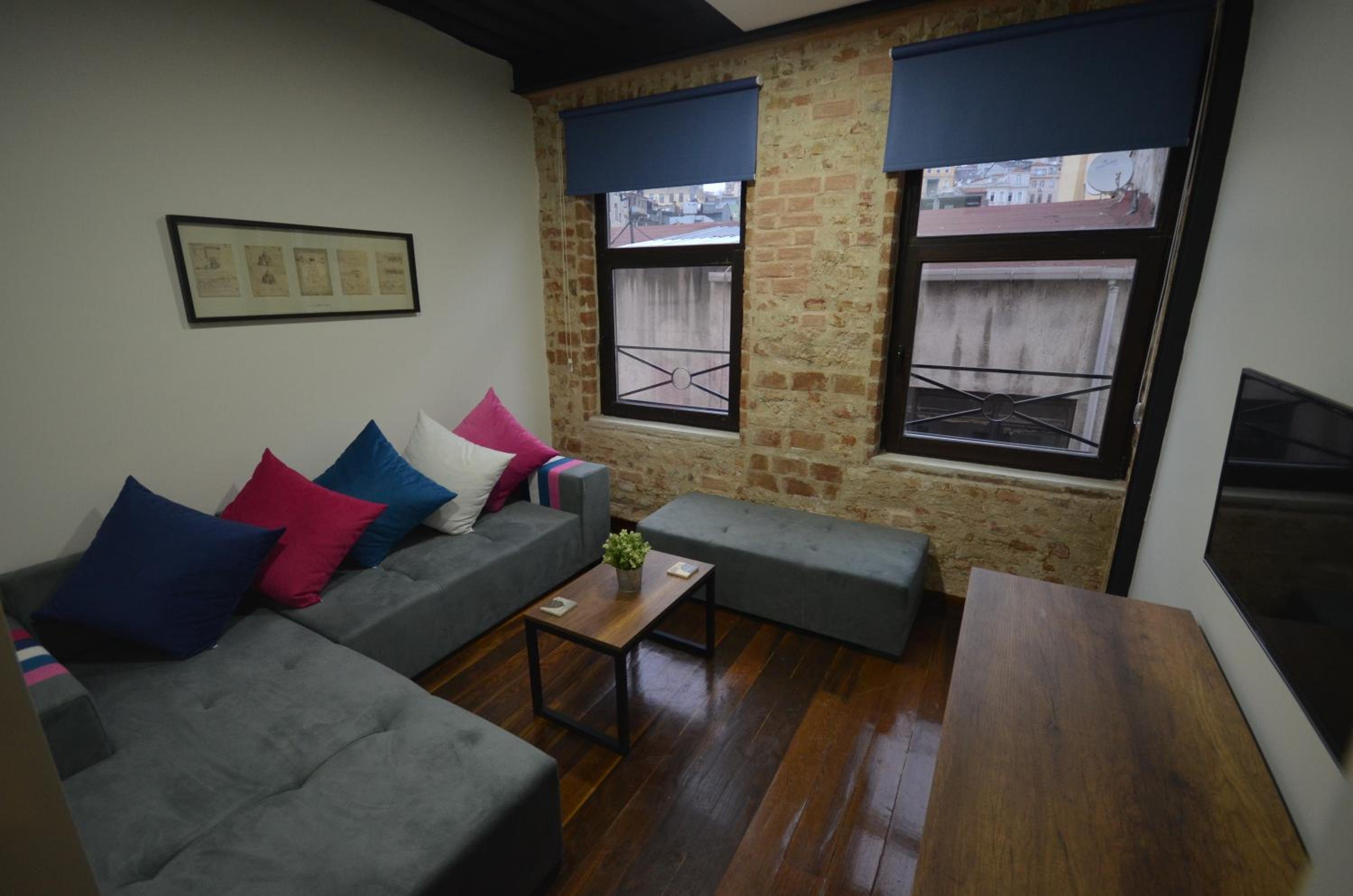 Large Double Room (2 Adults + 2 Children) photo 3