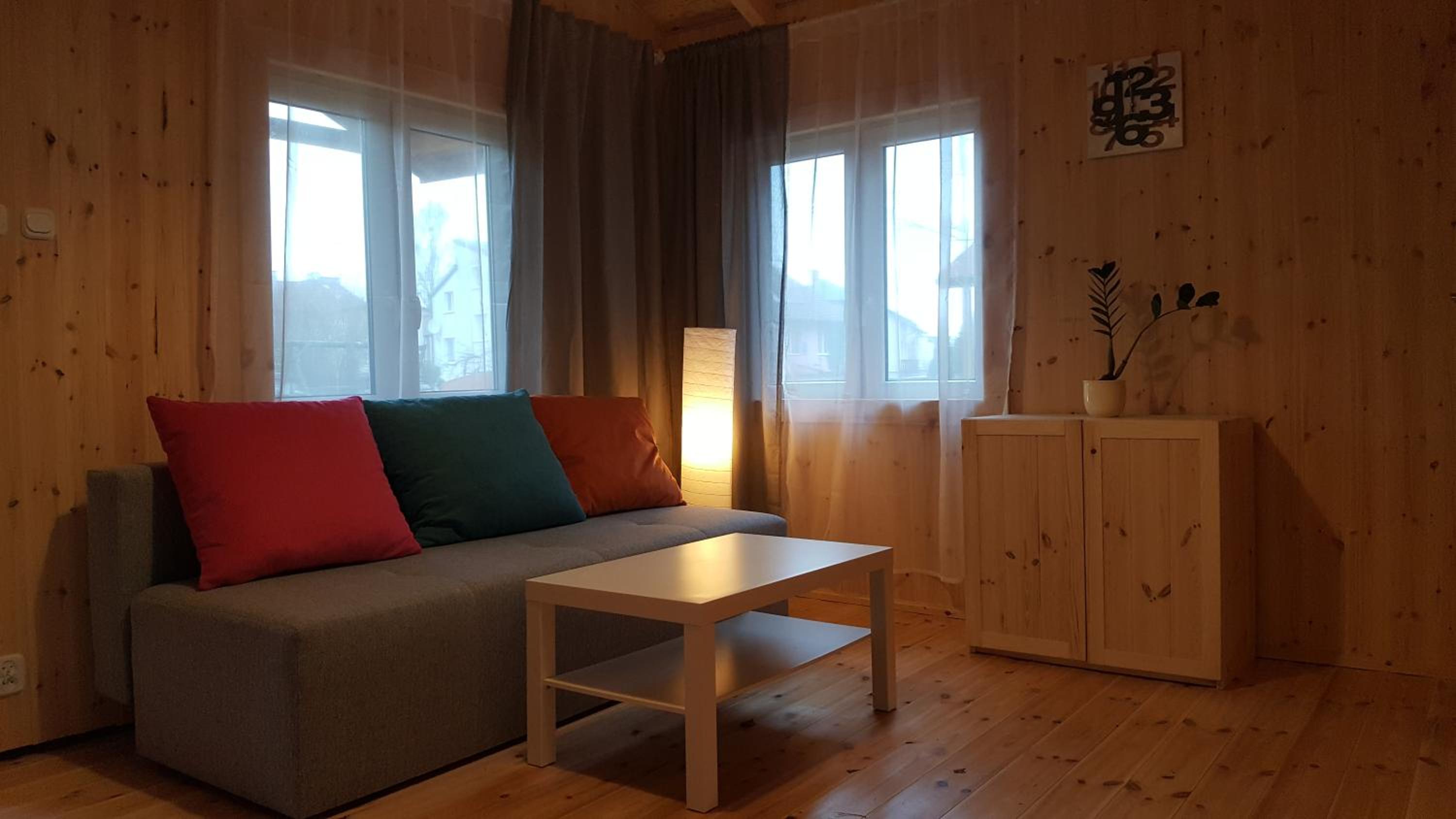 One-Bedroom House - Photo 18