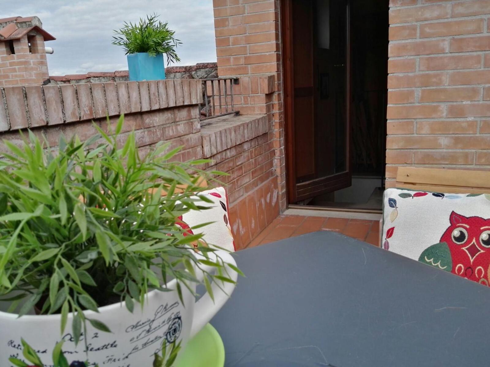 Apartment with Terrace - Photo 39