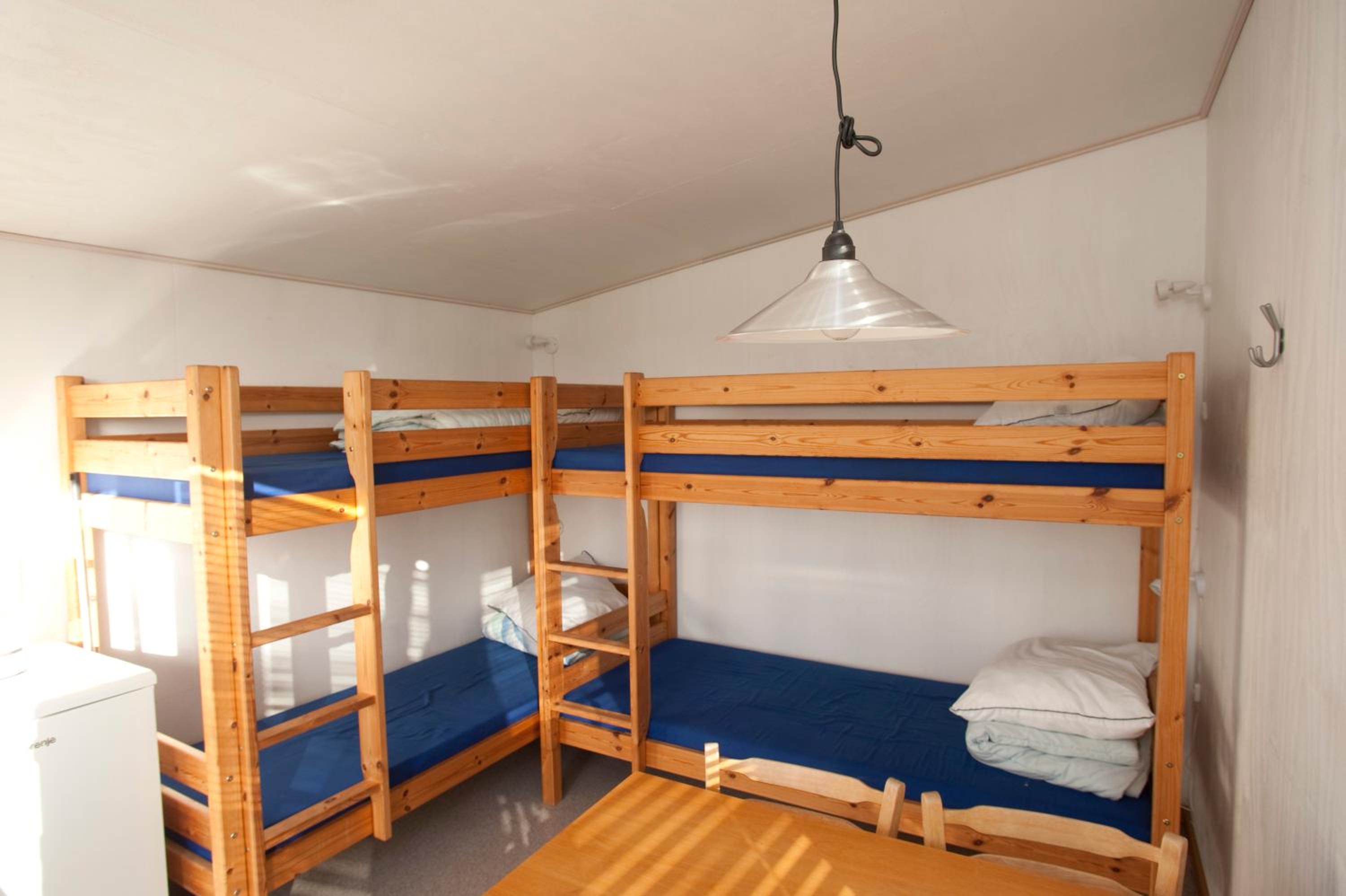 Budget Cottage with Shared Bathroom (4 Adults) photo 2