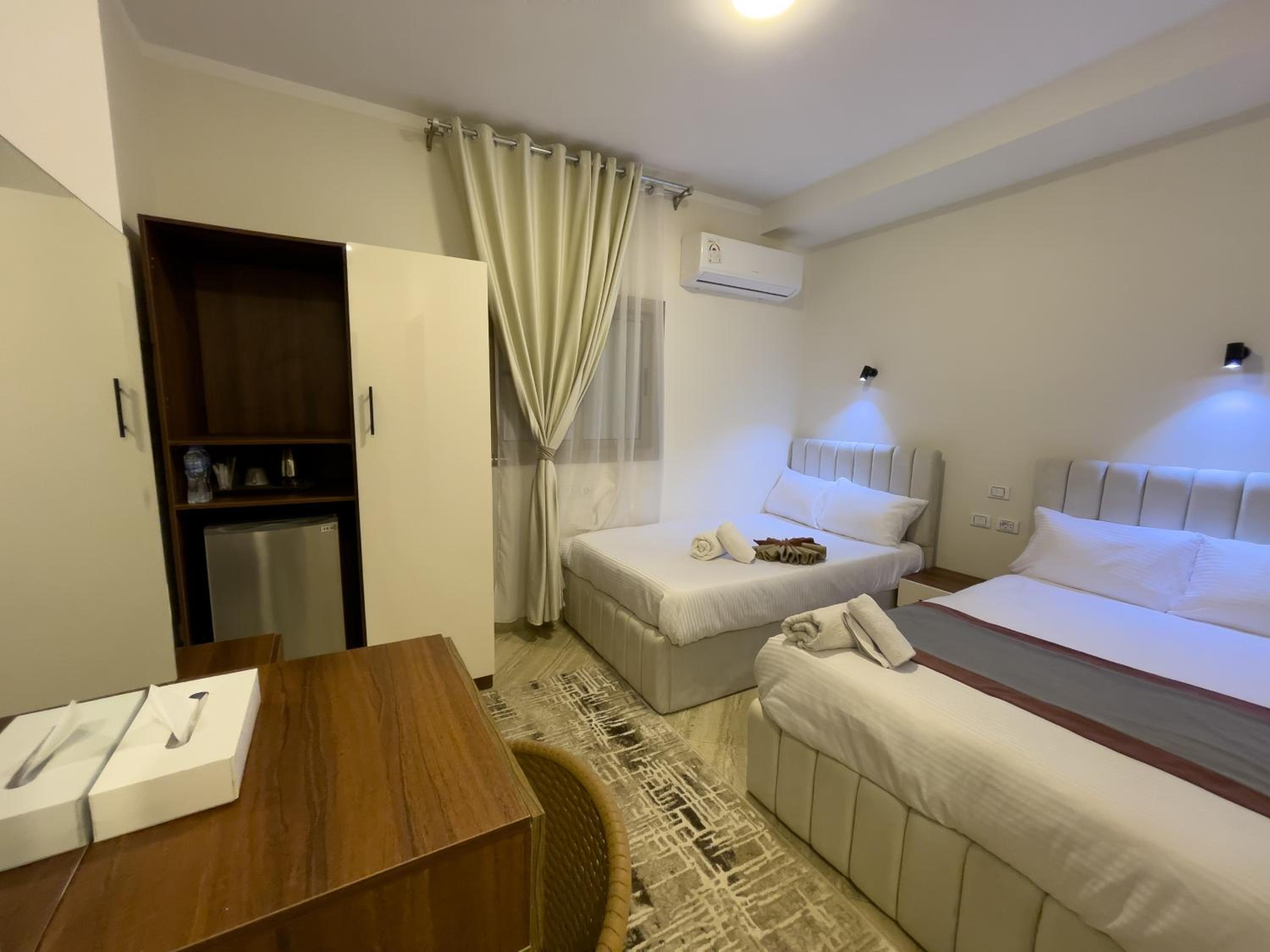Standard Twin Room