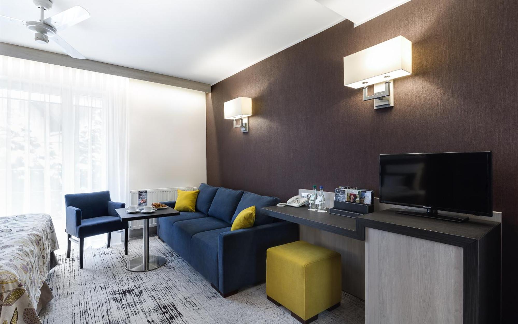 Deluxe Double or Twin Room - Photo 7