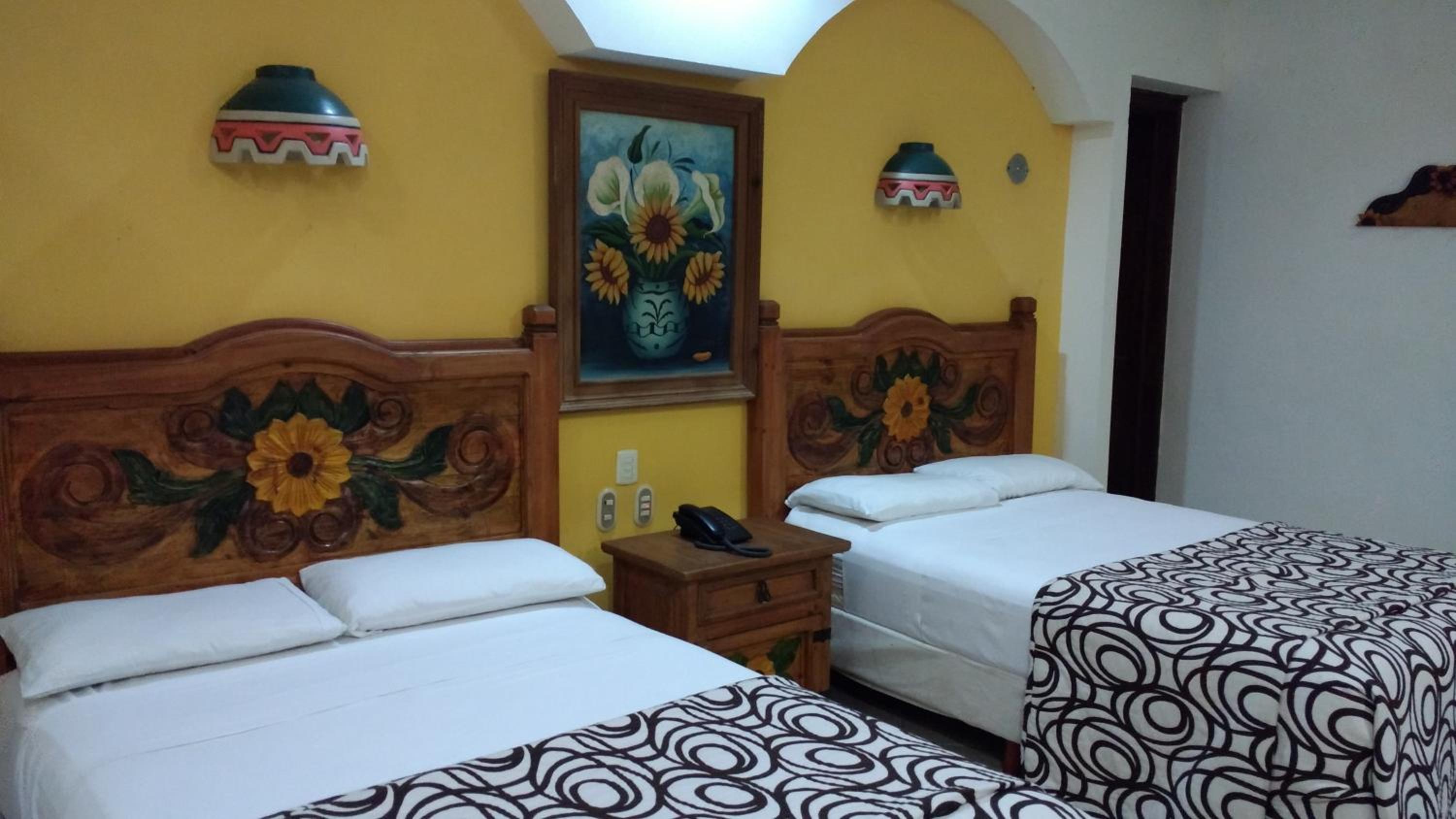 Double Room with Two Double Beds - Photo 4
