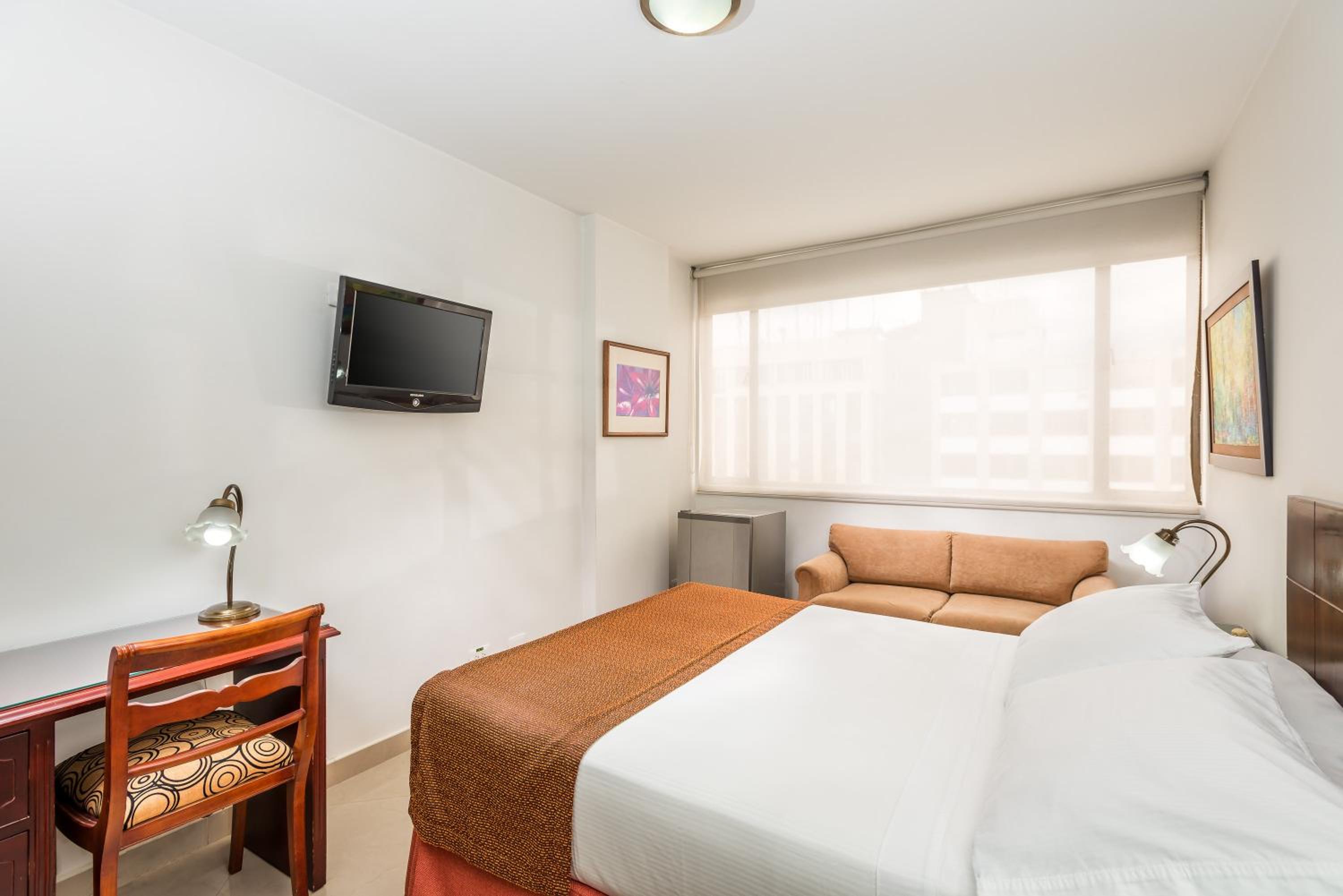Standard Double Room - Photo 1