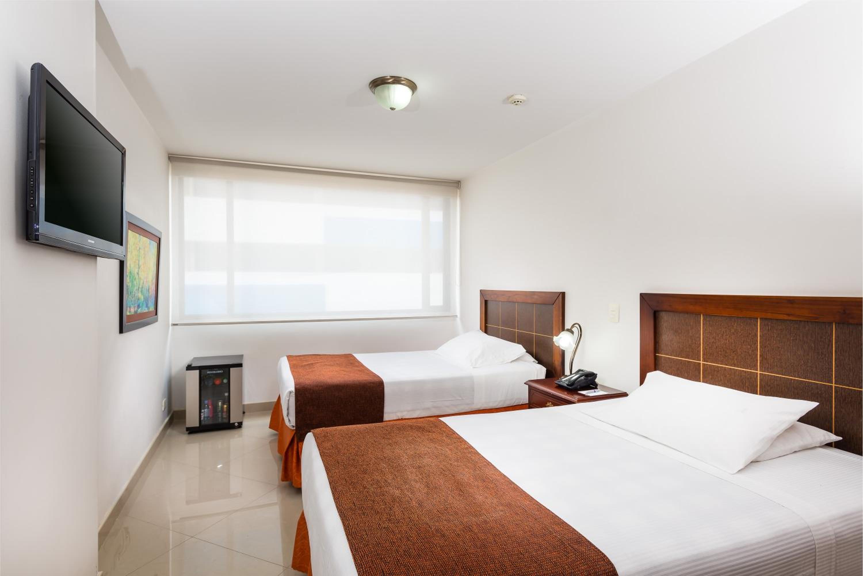Twin Room - Photo 1