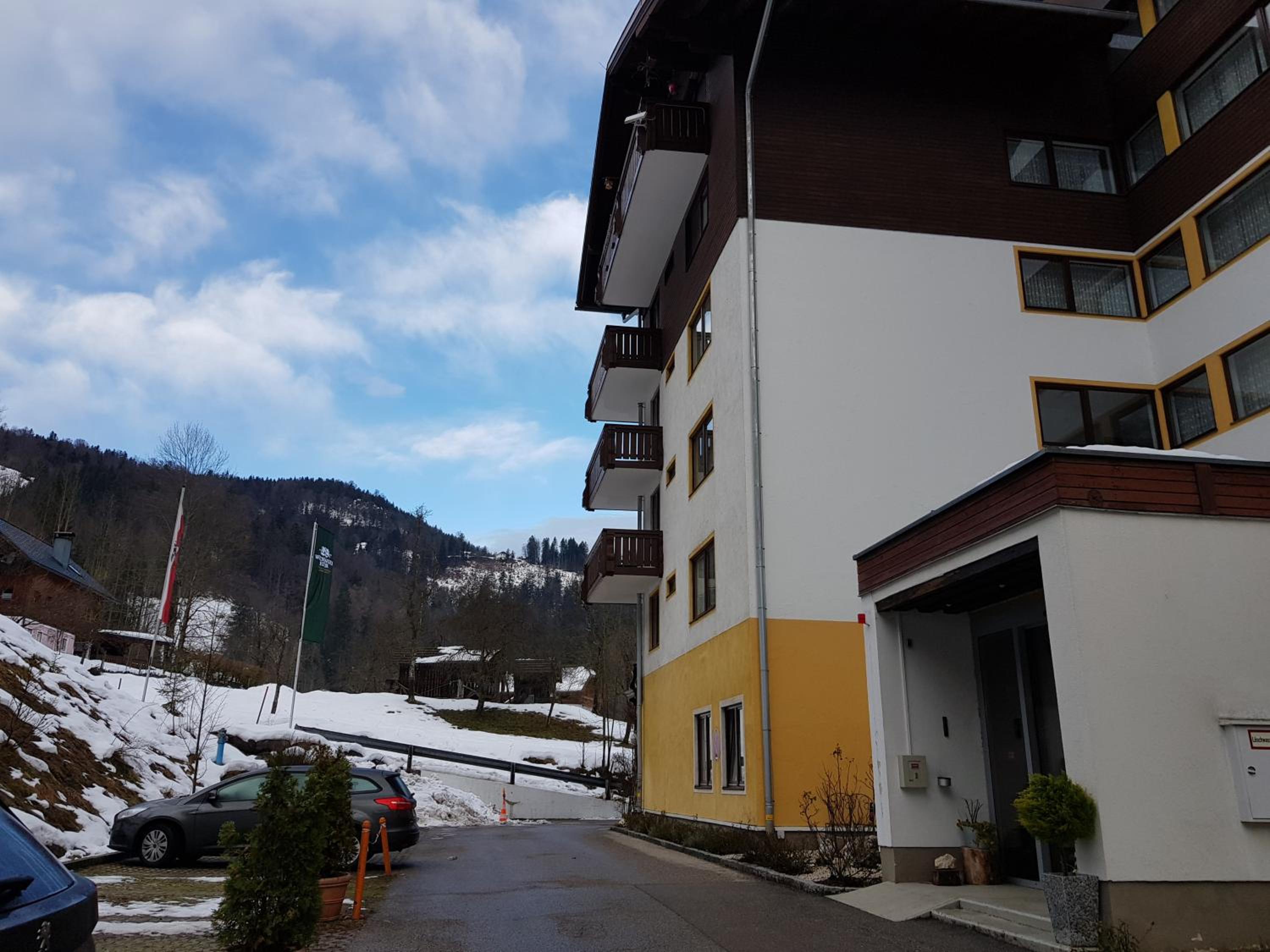 Apartment With Mountain View photo 2