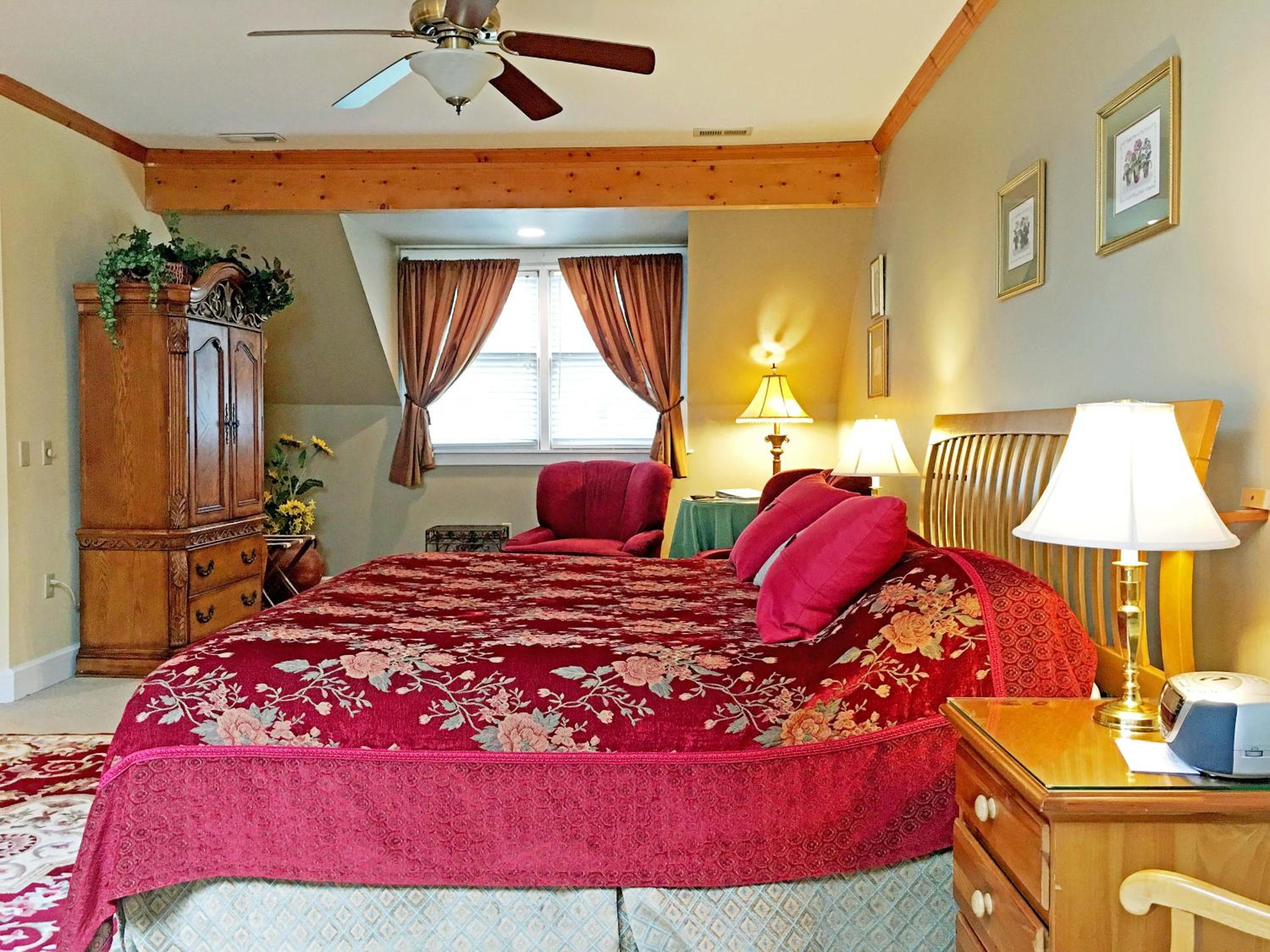 Balsam Suite - Photo 2