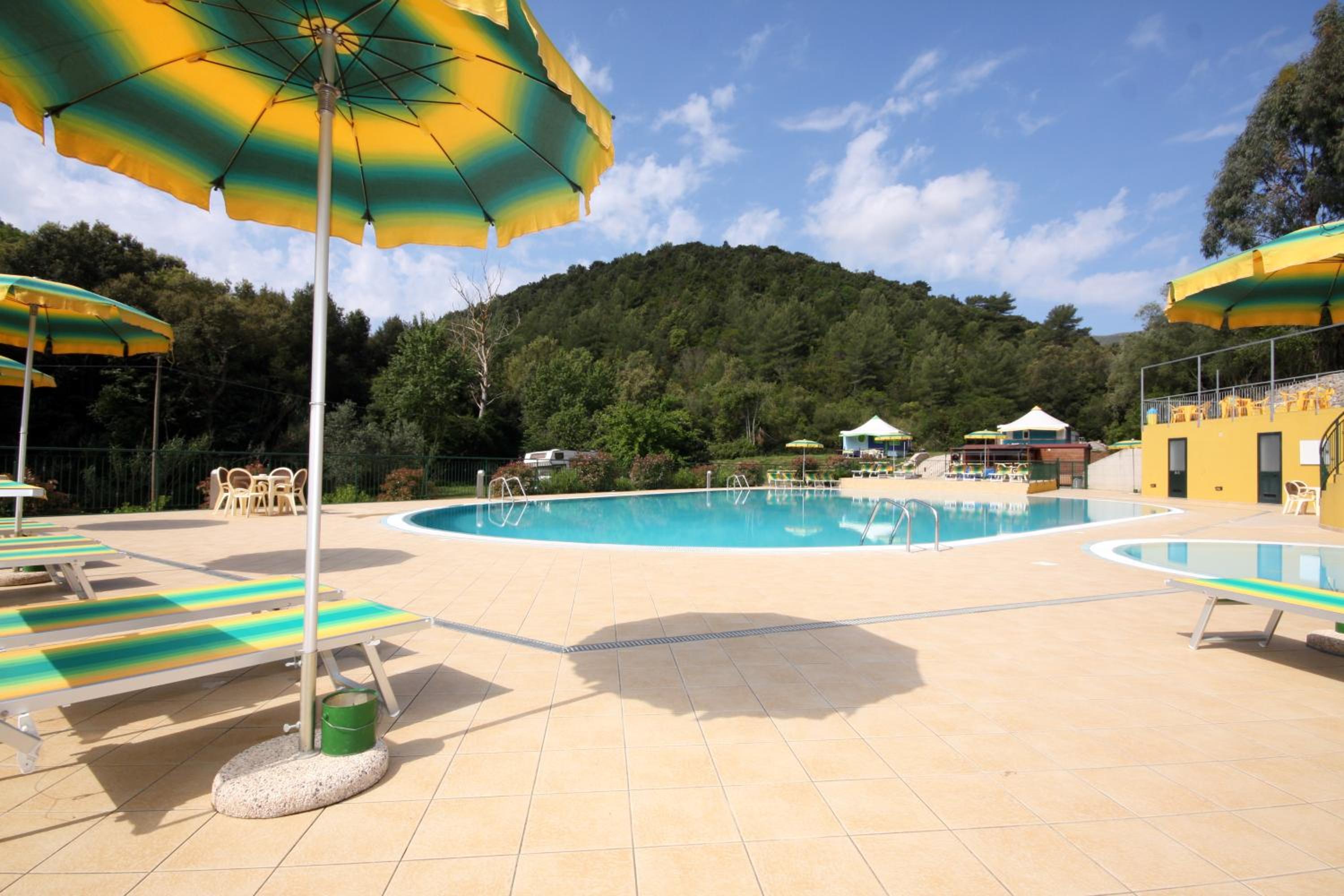 Bungalow (4 Adults) - Photo 9