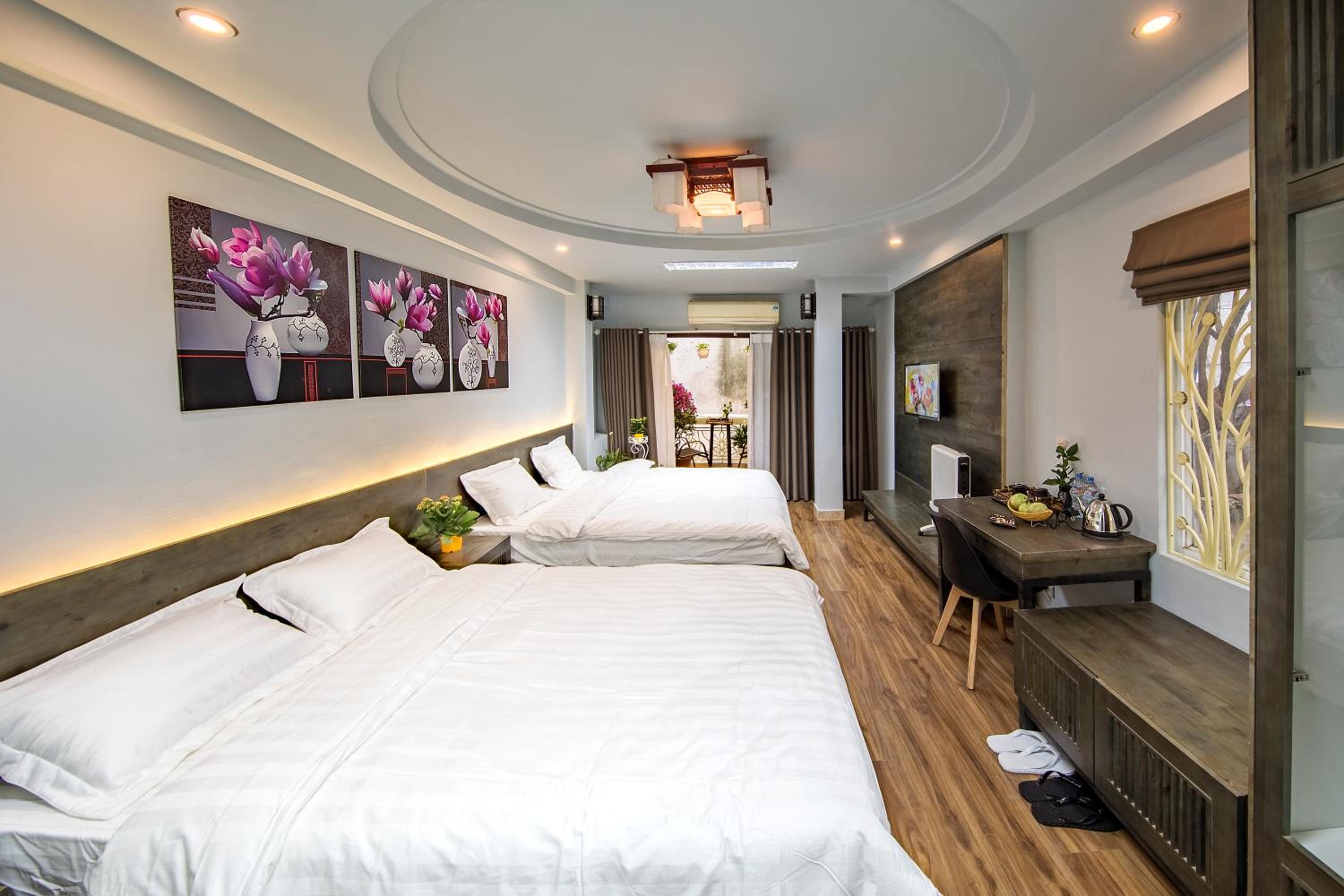 Deluxe Double or Twin Room with Balcony