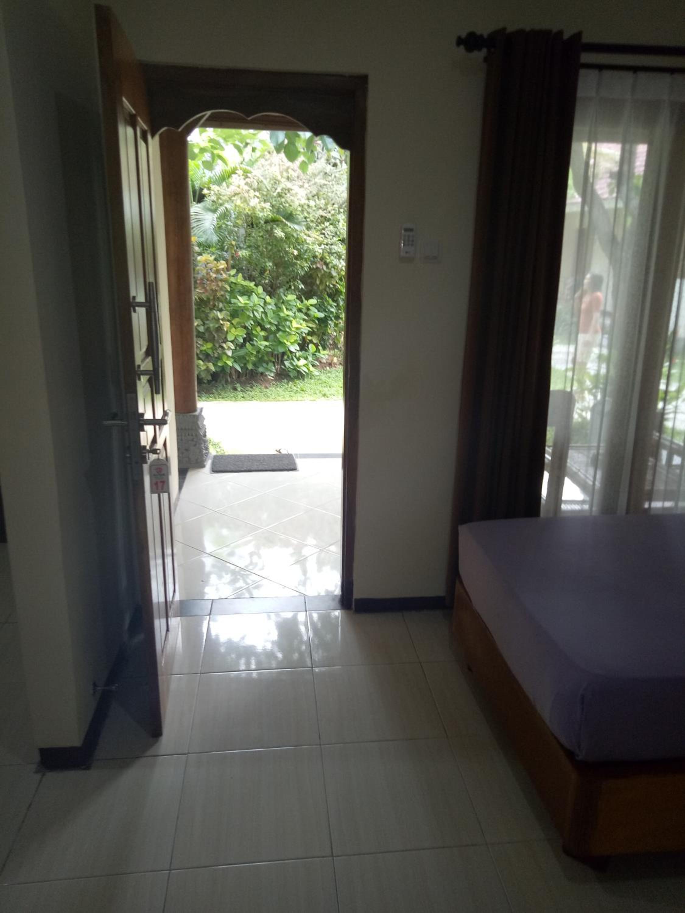 Economy Twin Room