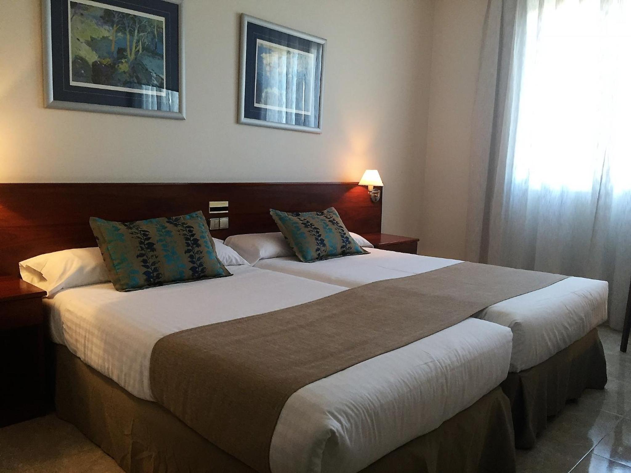 Double or Twin Room - Photo 1