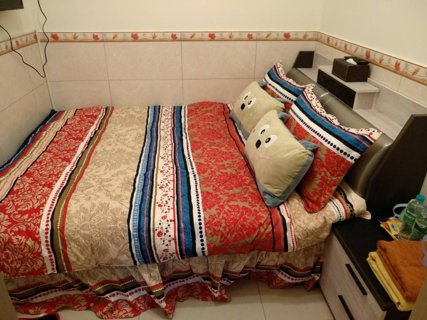 Standard Double Room with Shared Bathroom