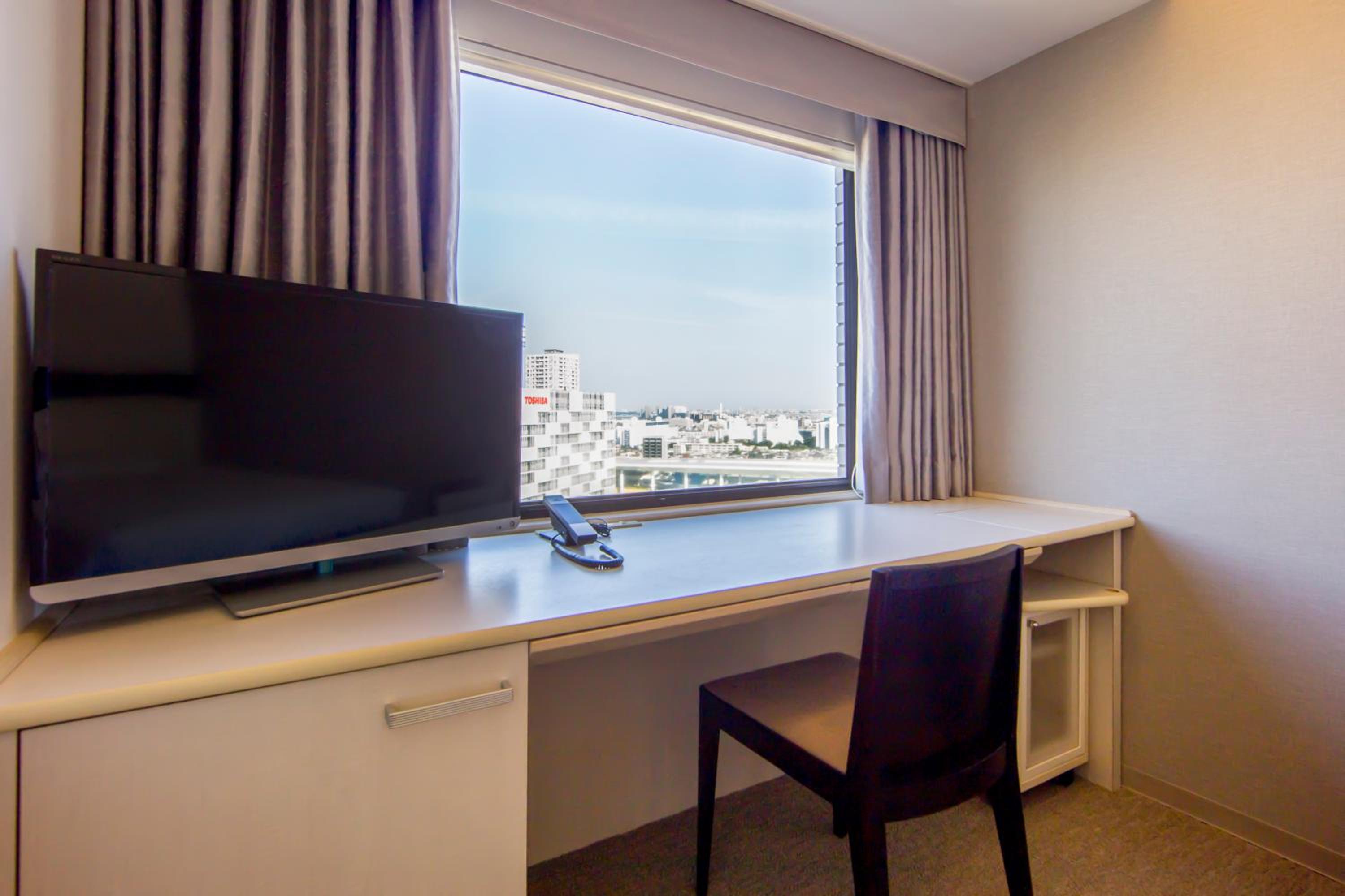 Superior Double Room with Small Double Bed - Non-Smoking - Photo 3