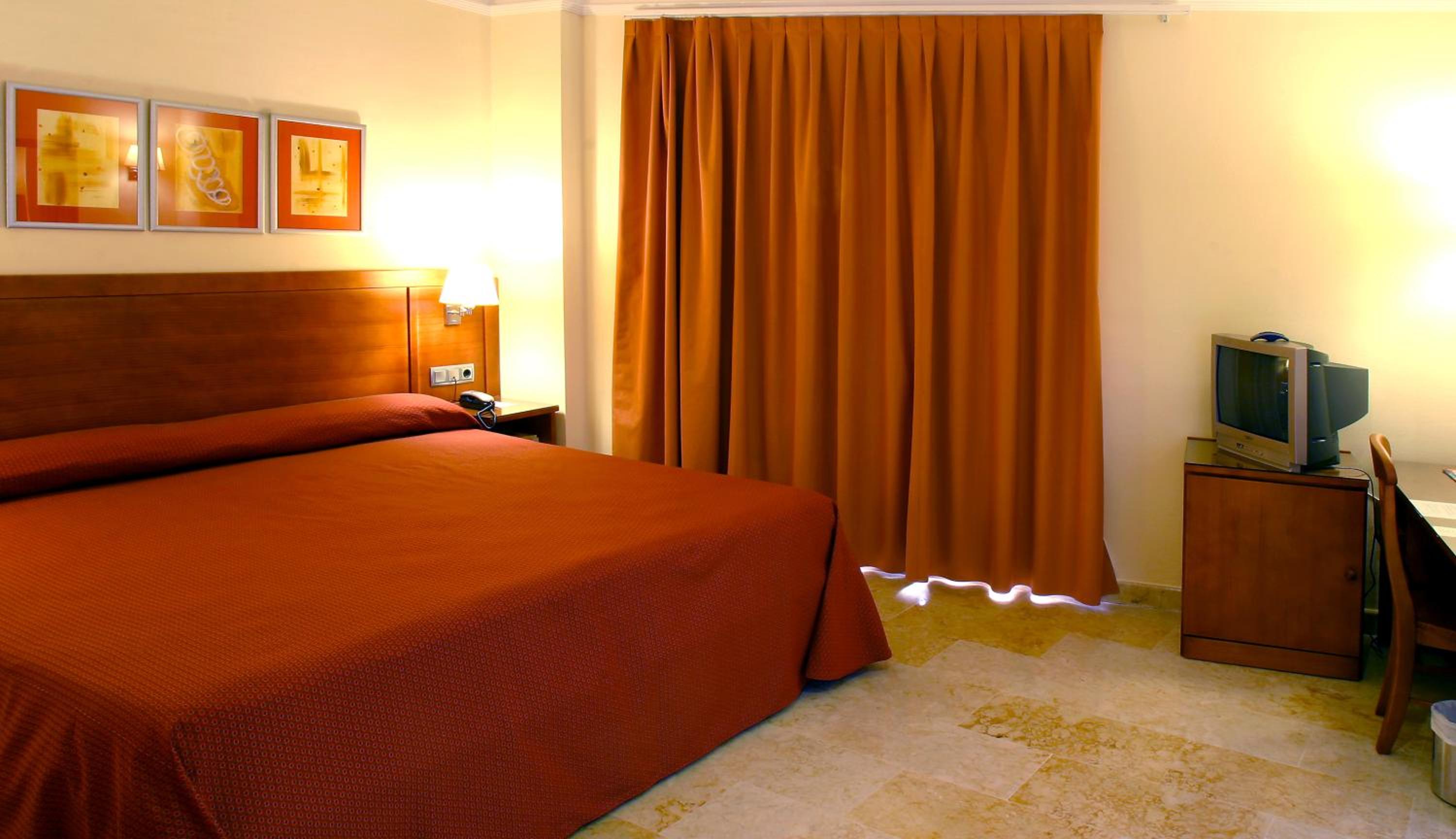 Superior Double Room with Terrace - Photo 8
