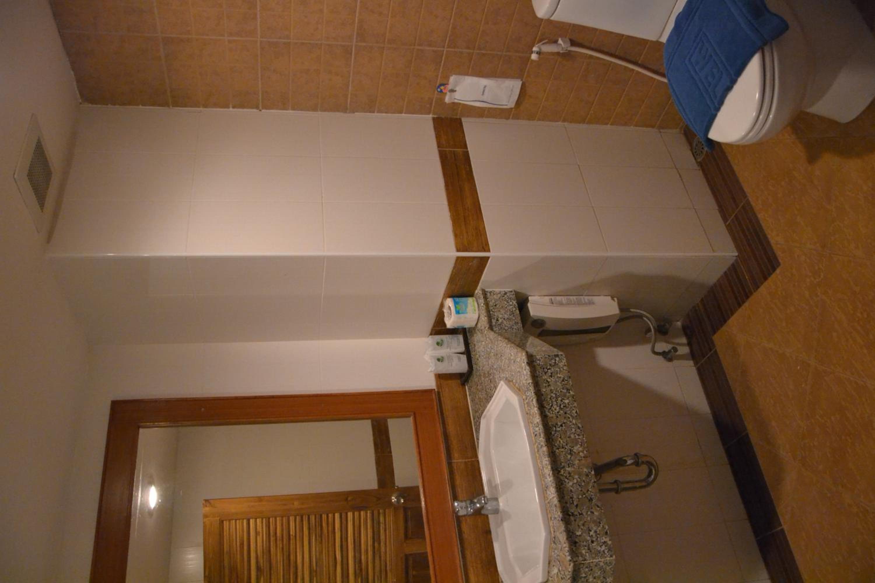 Standard Double Room (Tower B) photo 3