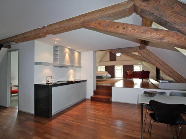 Suite - Photo 12