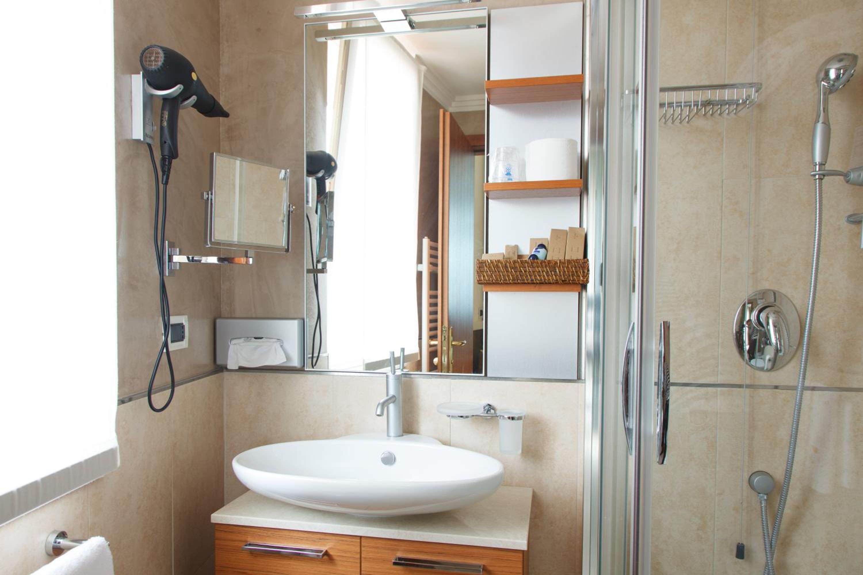 Deluxe Double Room - Photo 6