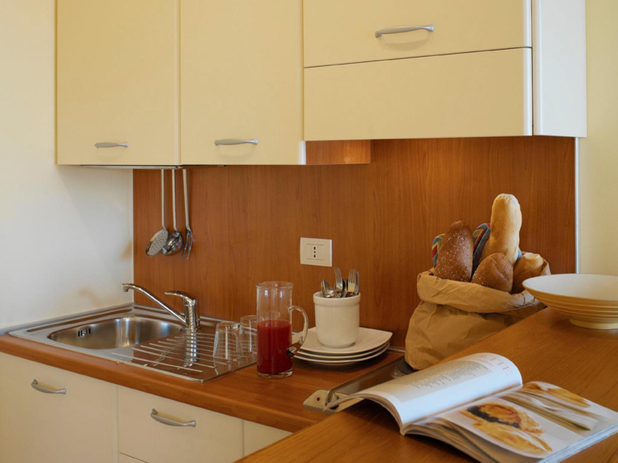 One-Bedroom Apartment - A detached building located 164 feet away - Photo 3
