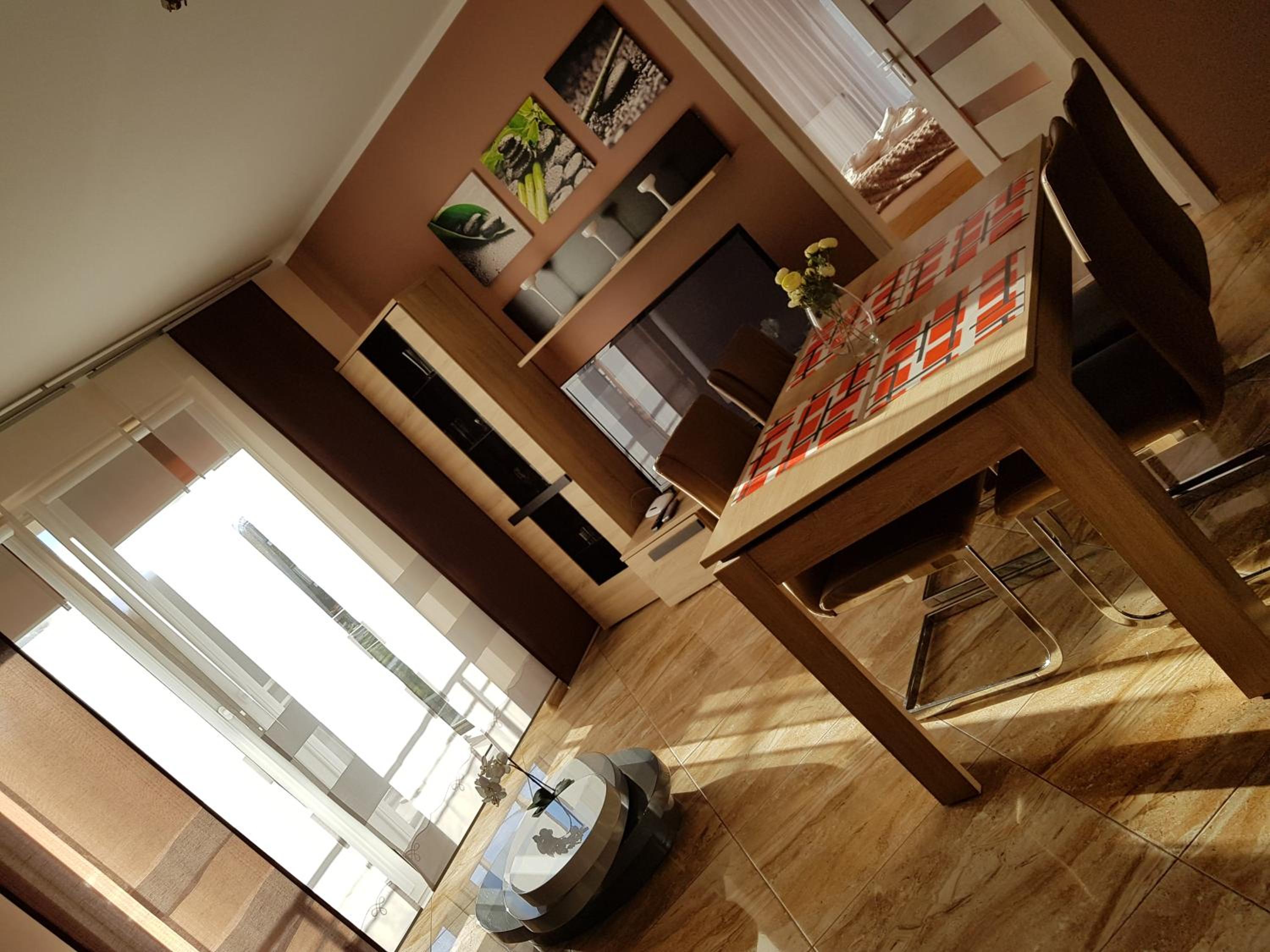 Apartment with Terrace - Photo 73