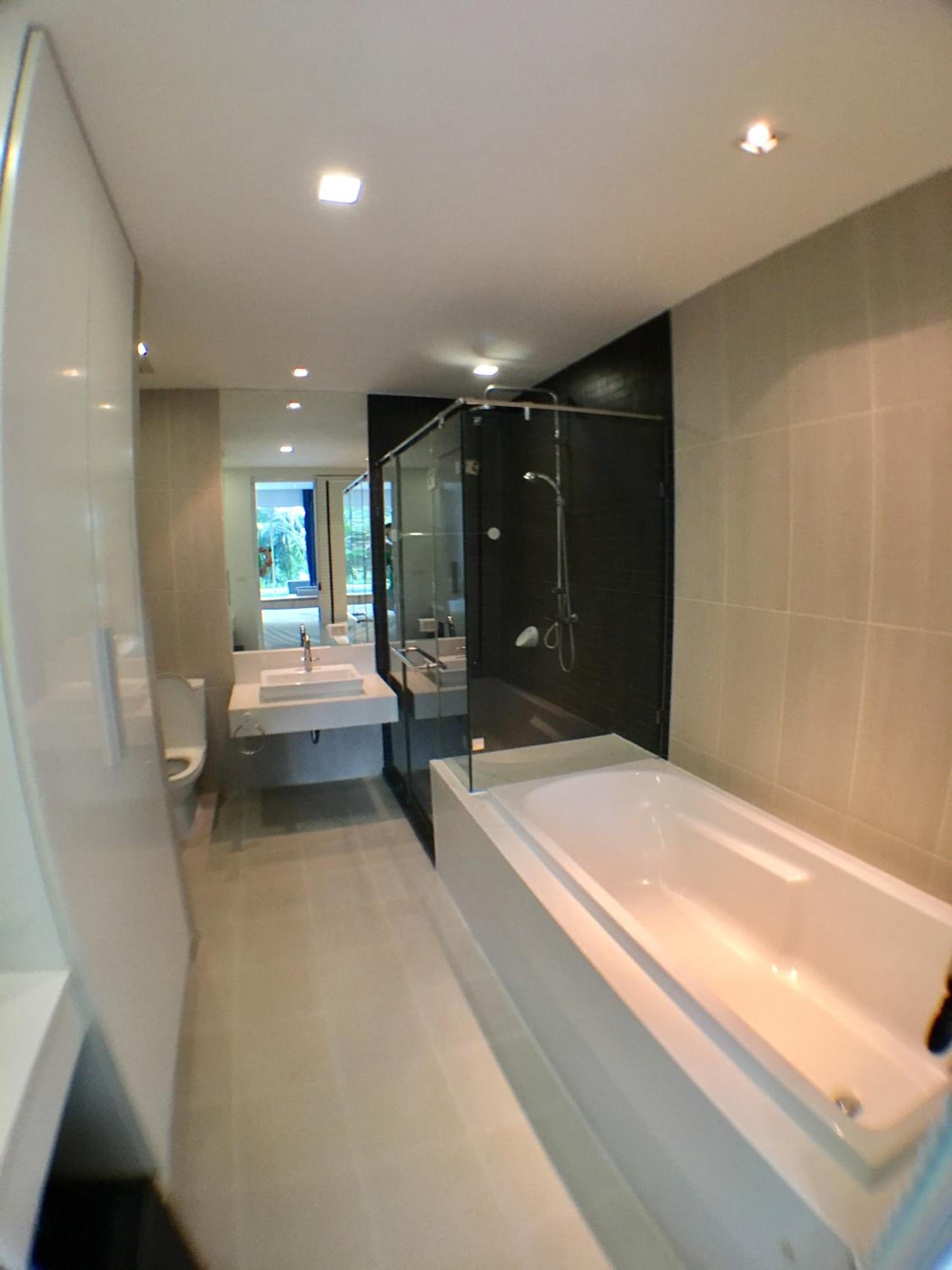 Deluxe Double Room with Pool Access - Photo 32
