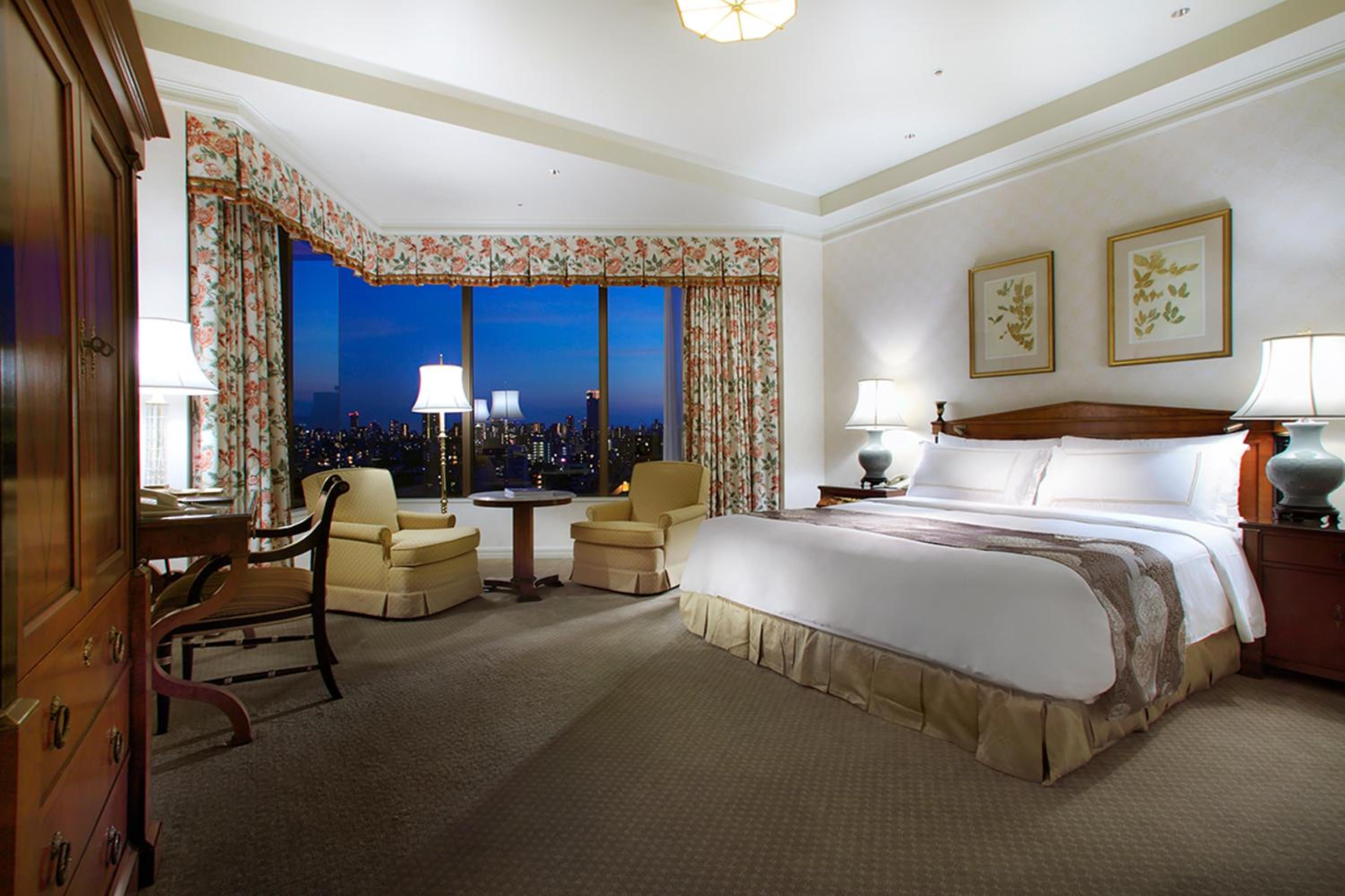 Prime Superior King Room with City View and Spa Access