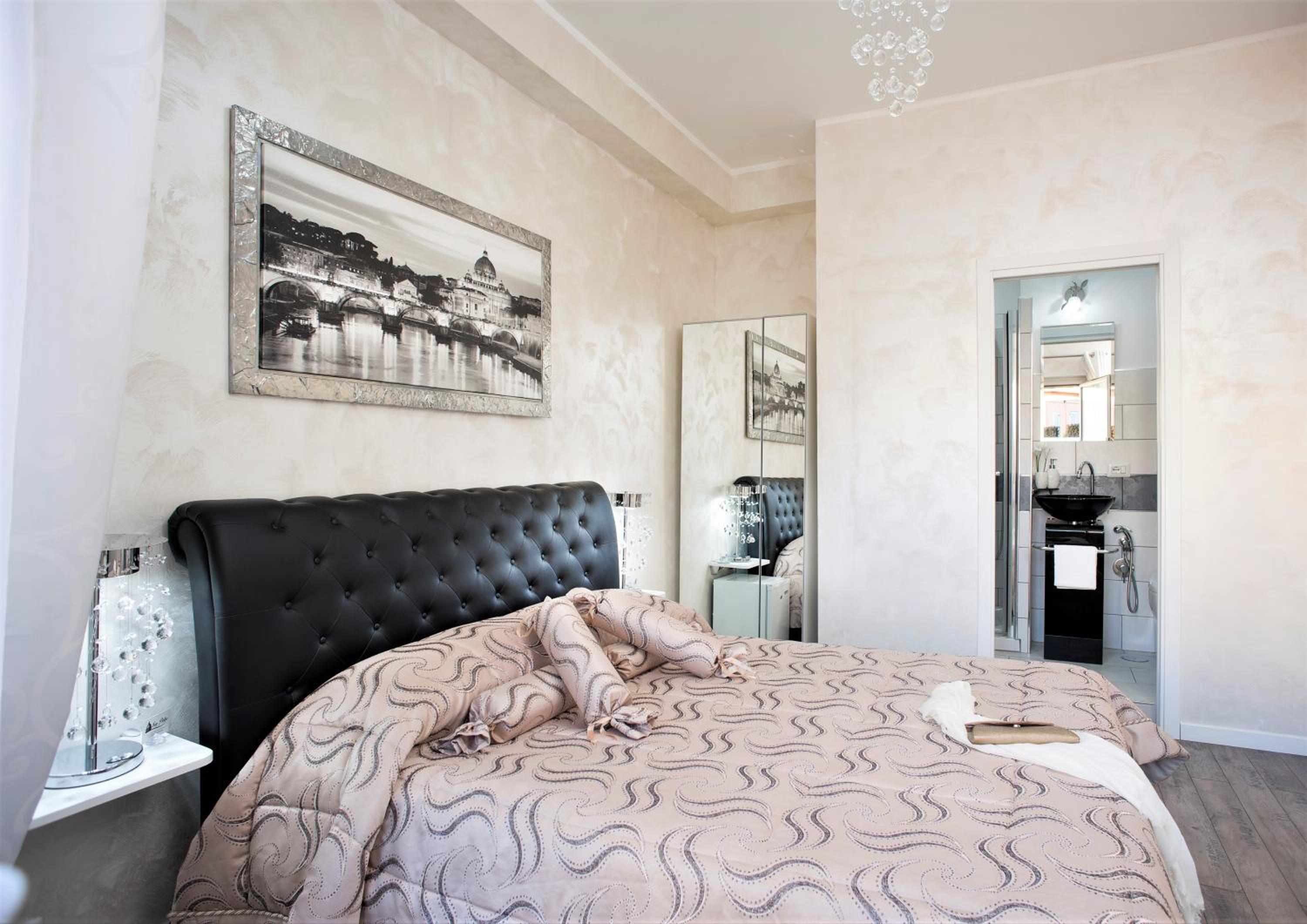 Apartment with View and Balcony photo 3