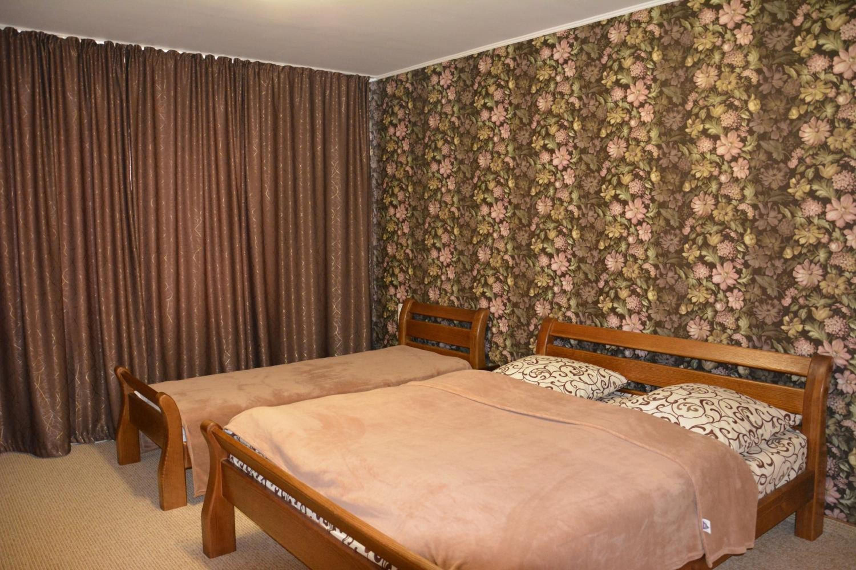 Comfort Triple Room with Shower photo 3