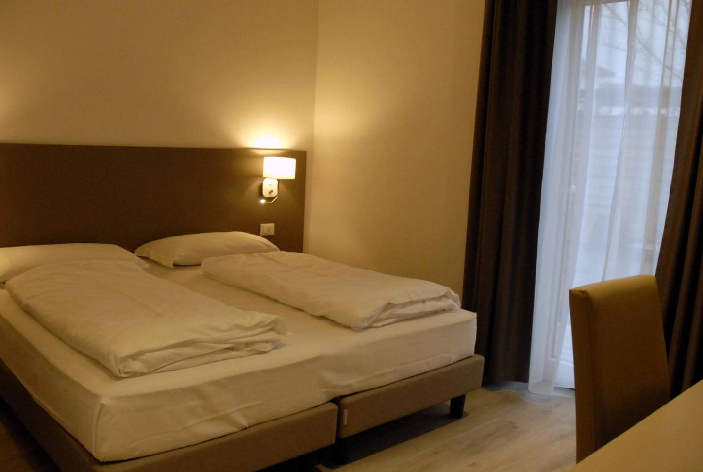 Superior Double or Twin Room - Photo 6
