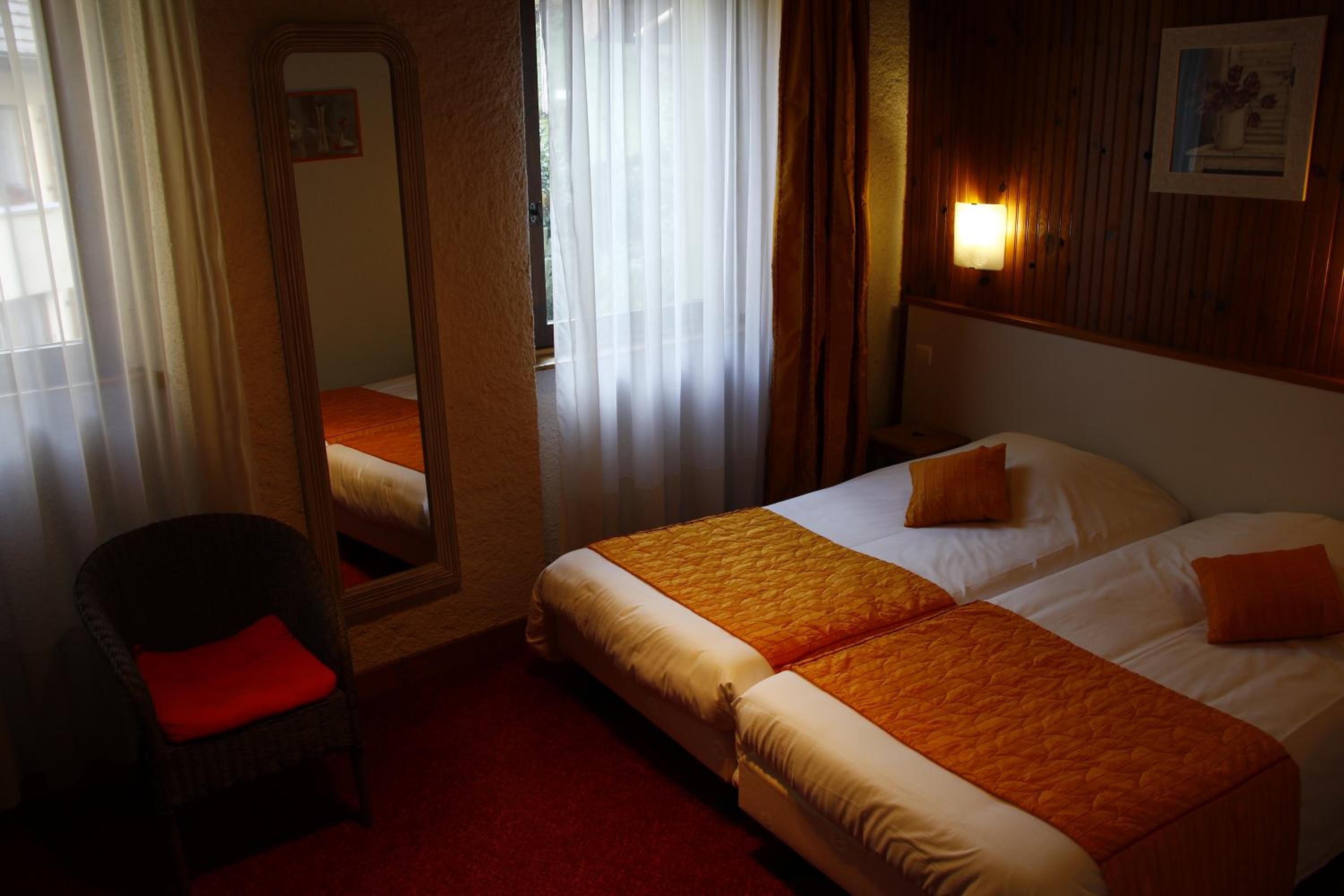 Twin Room - Forest Side - Photo 1