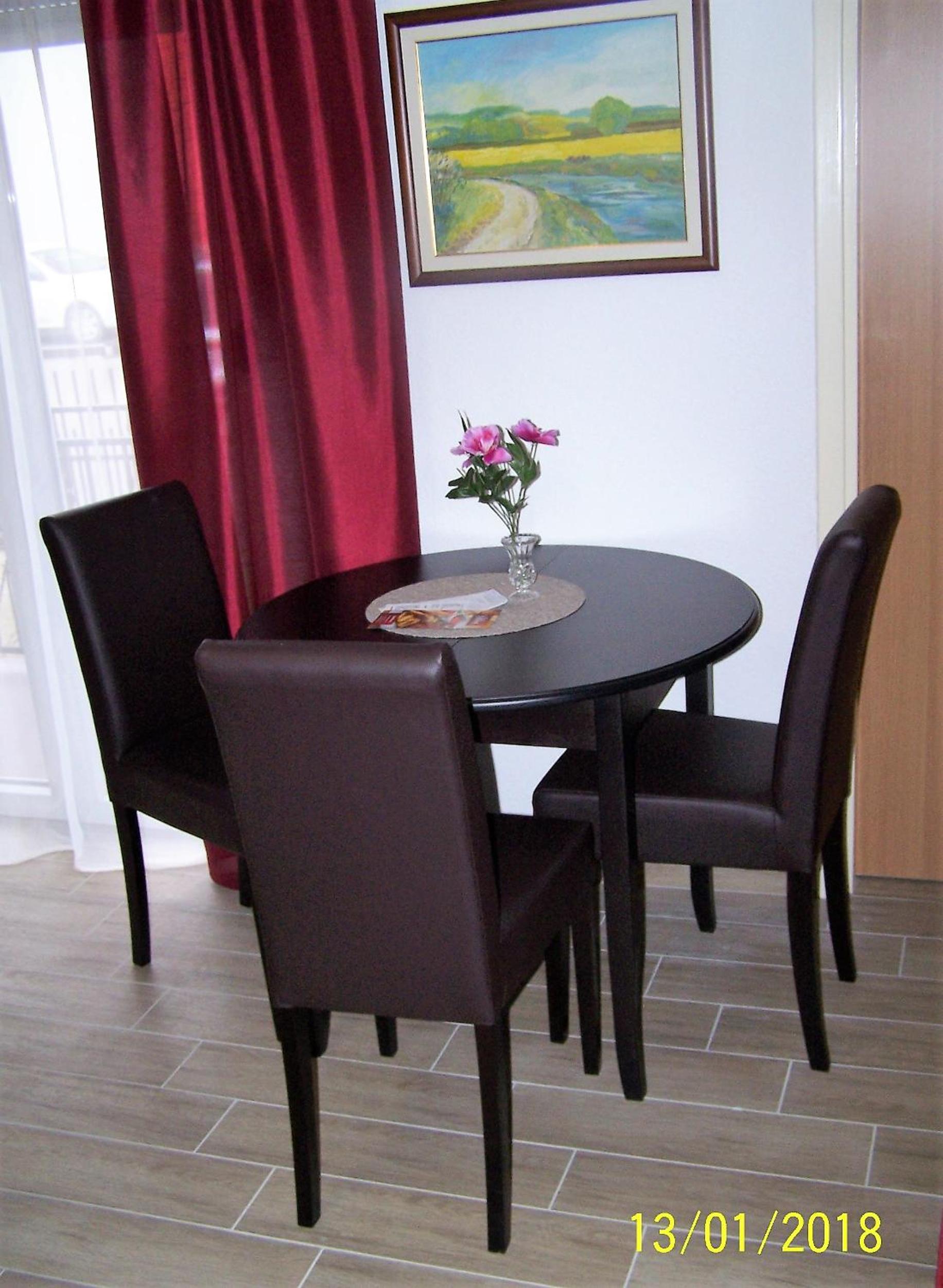 Studio with Balcony photo 2