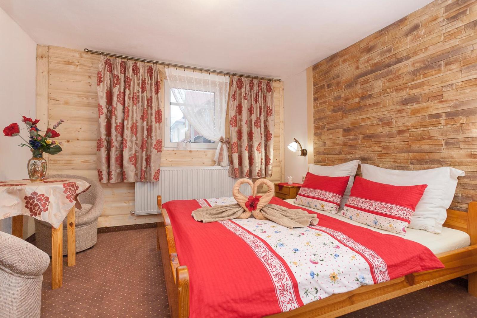 Double Room - Photo 10