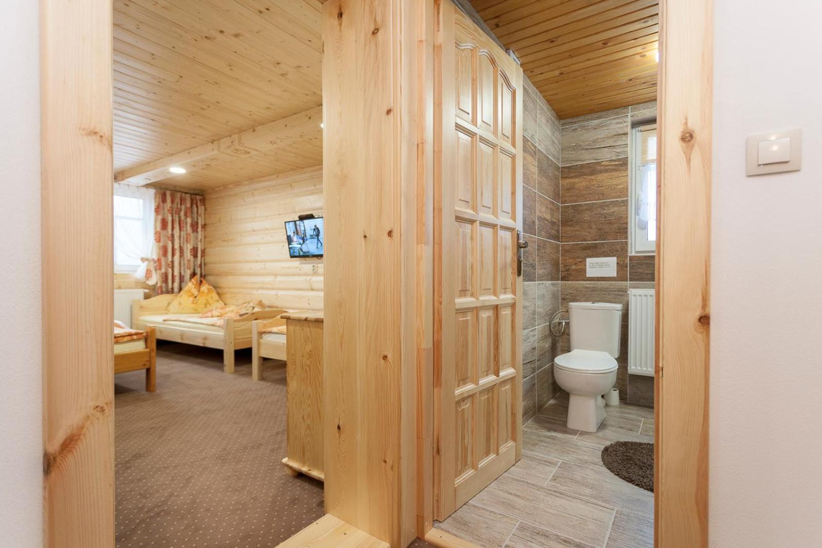 Deluxe Quadruple Room - Photo 6