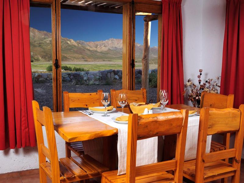 Bungalow with Mountain View photo 3