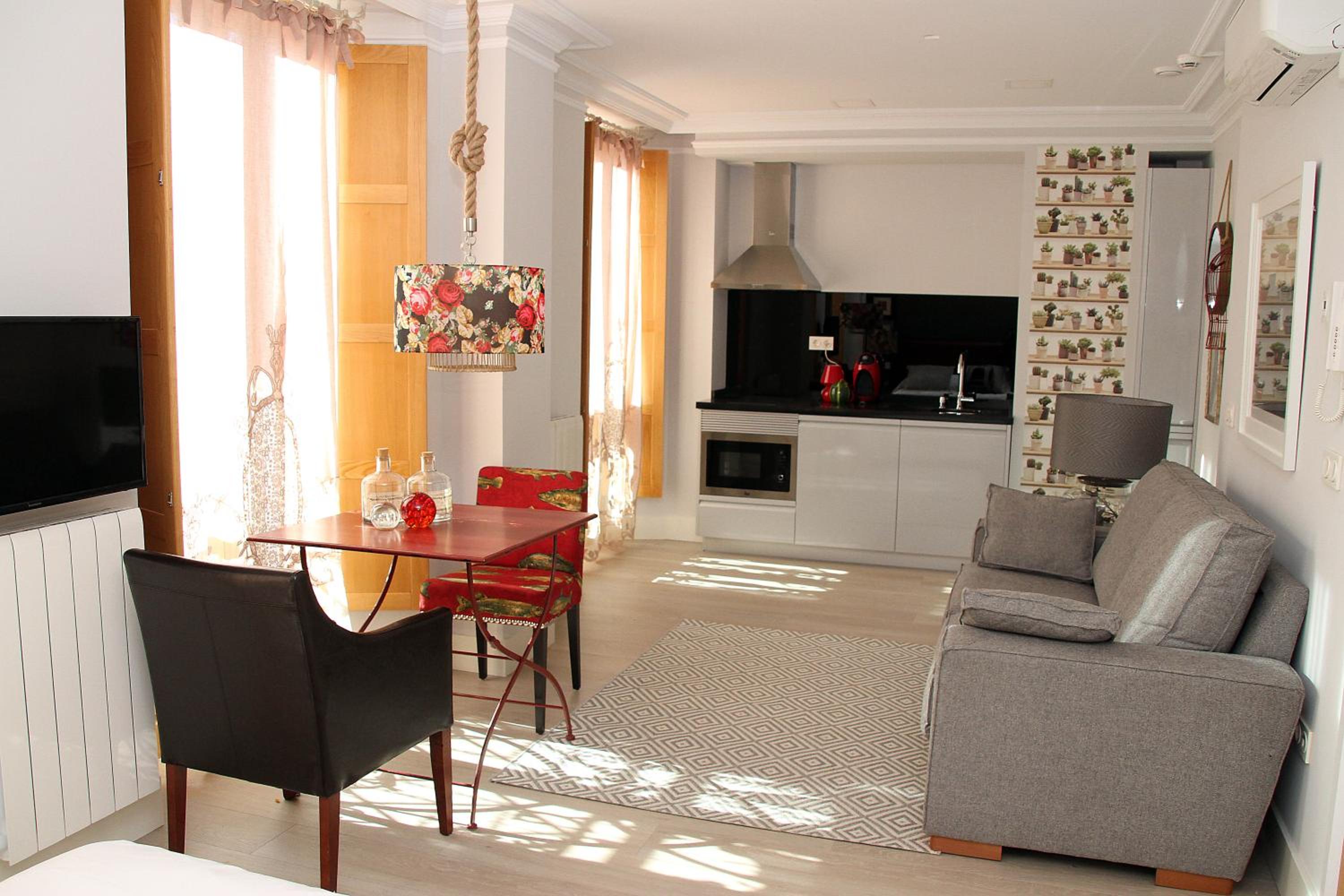 Apartment photo 3