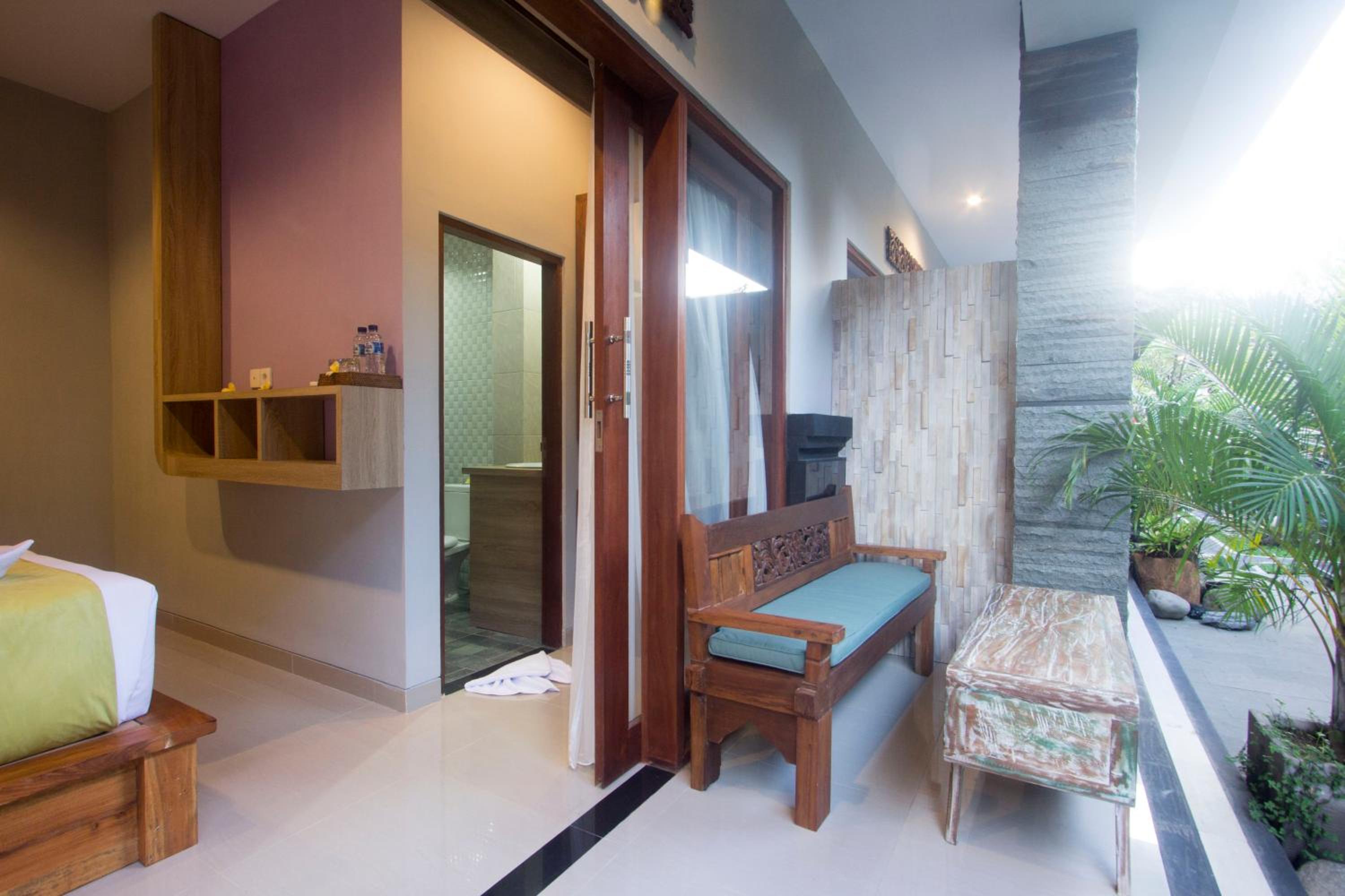 Standard Double Room - Photo 9
