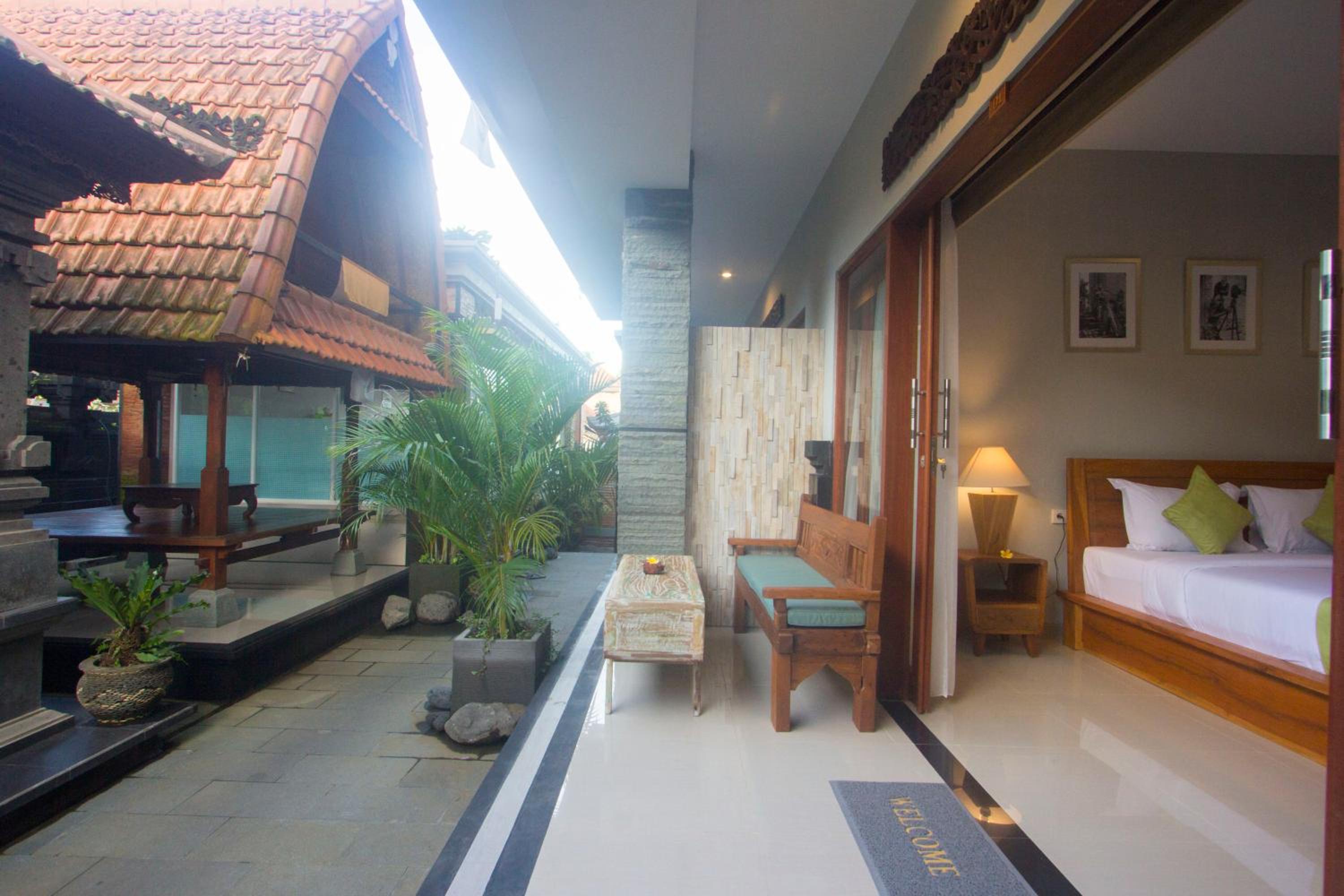 Standard Double Room - Photo 11
