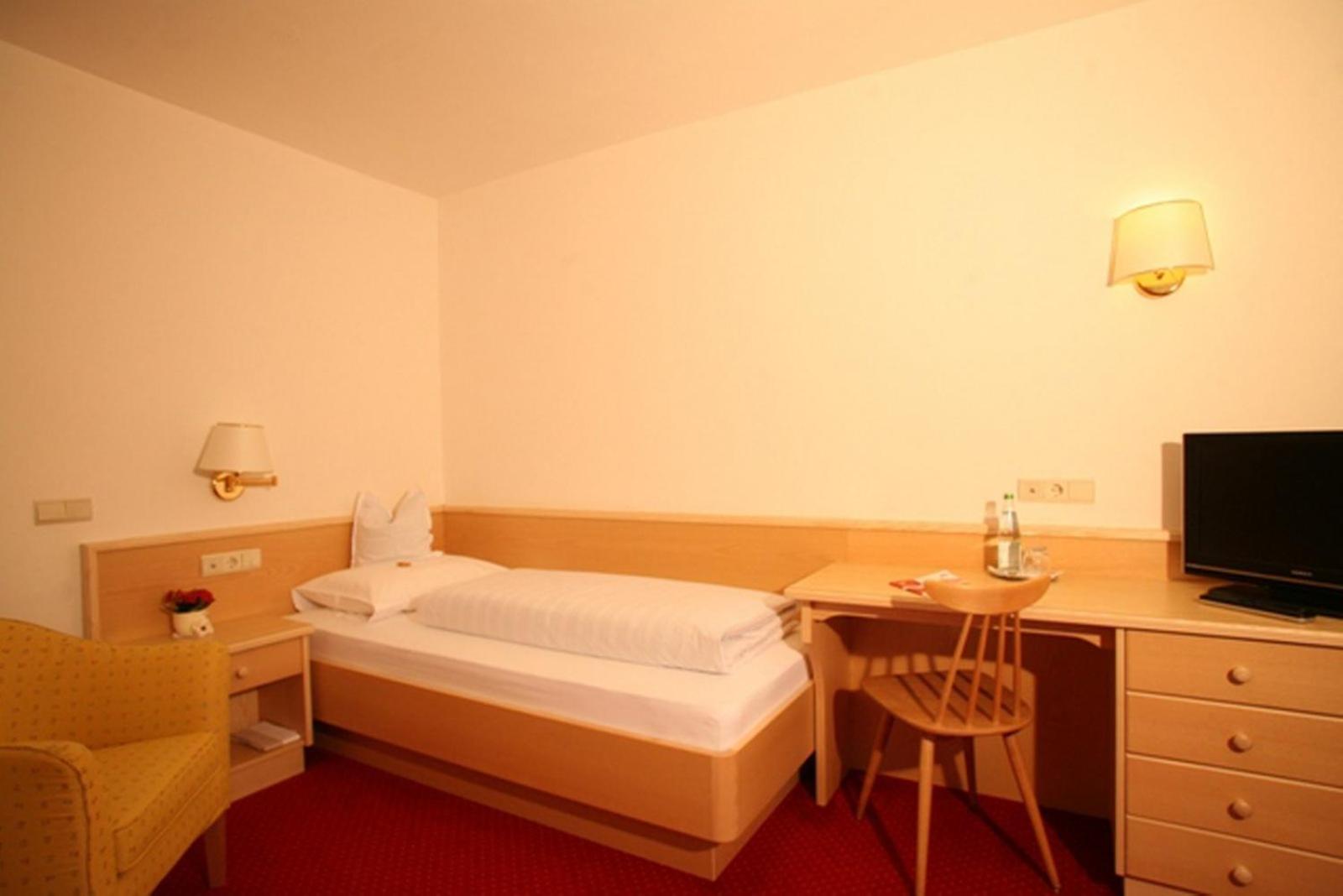 Single Room photo 1