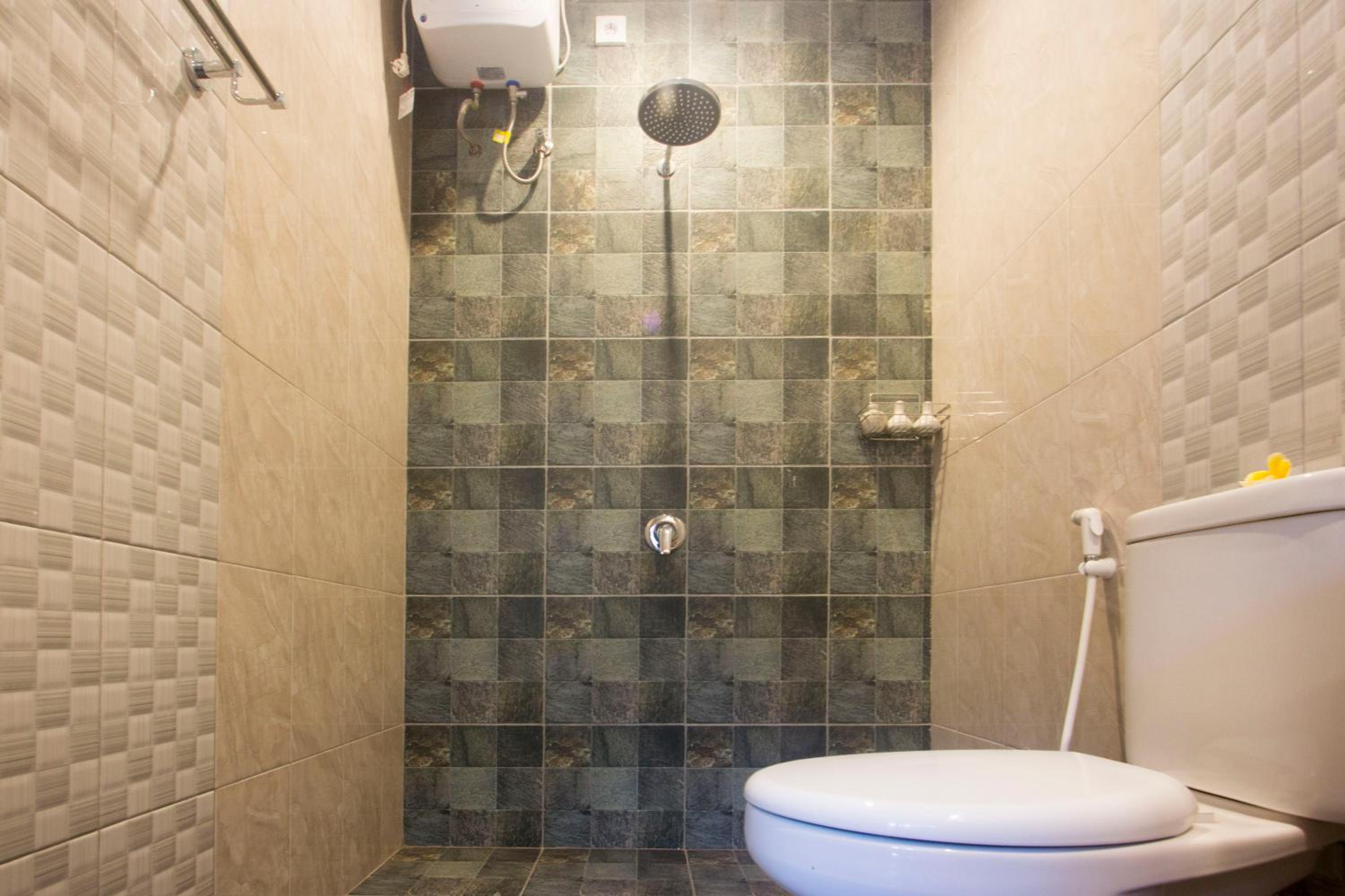 Standard Double Room - Photo 17