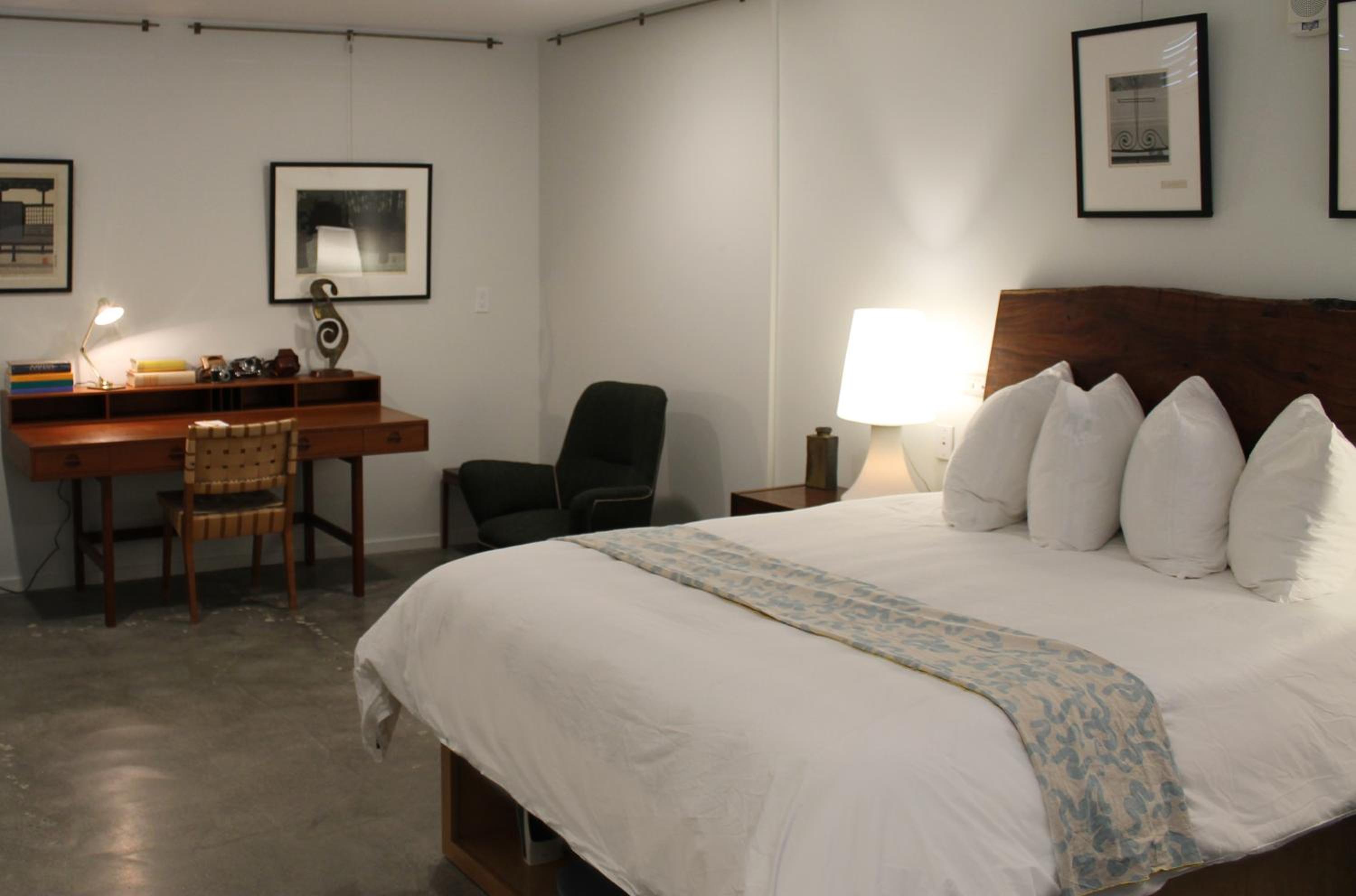 Queen Room - Disability Access