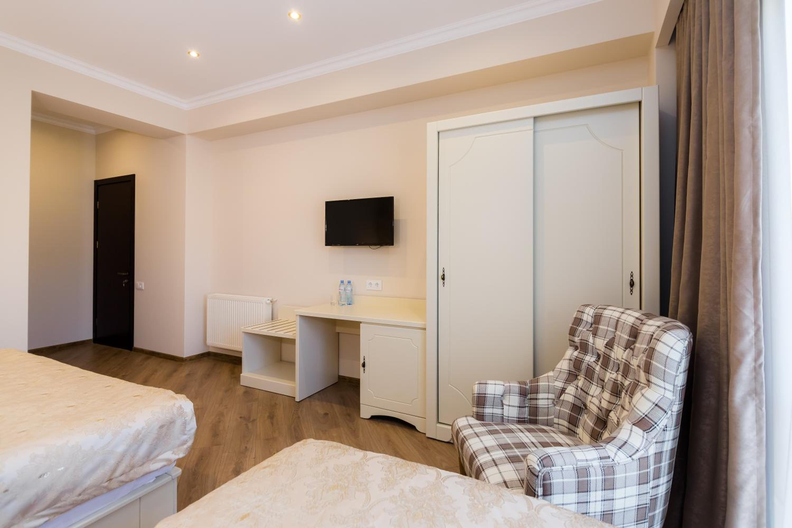Triple Room with Balcony photo 3