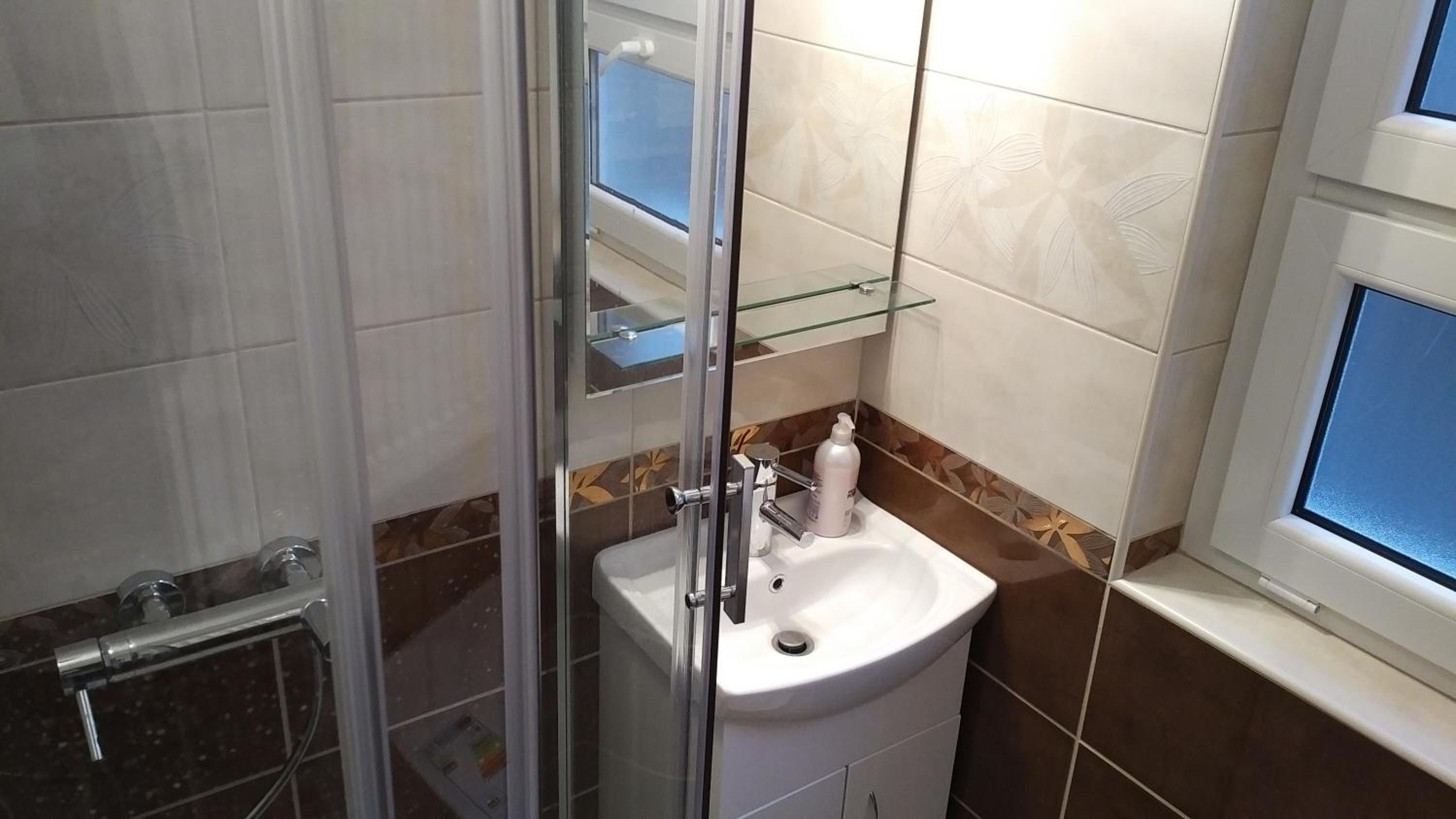 Two-Bedroom Apartment - Photo 6