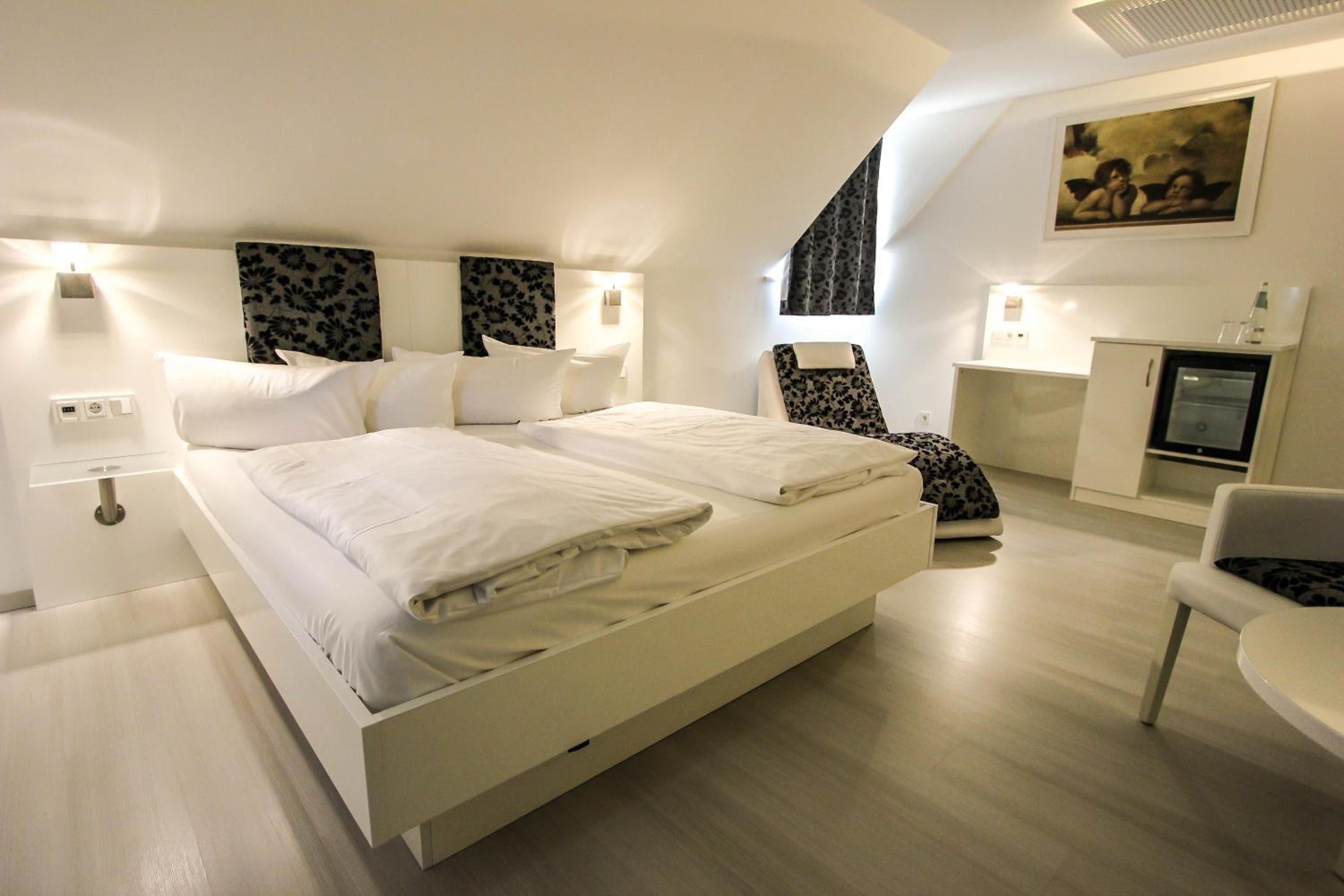 Comfort Double Room - Photo 1
