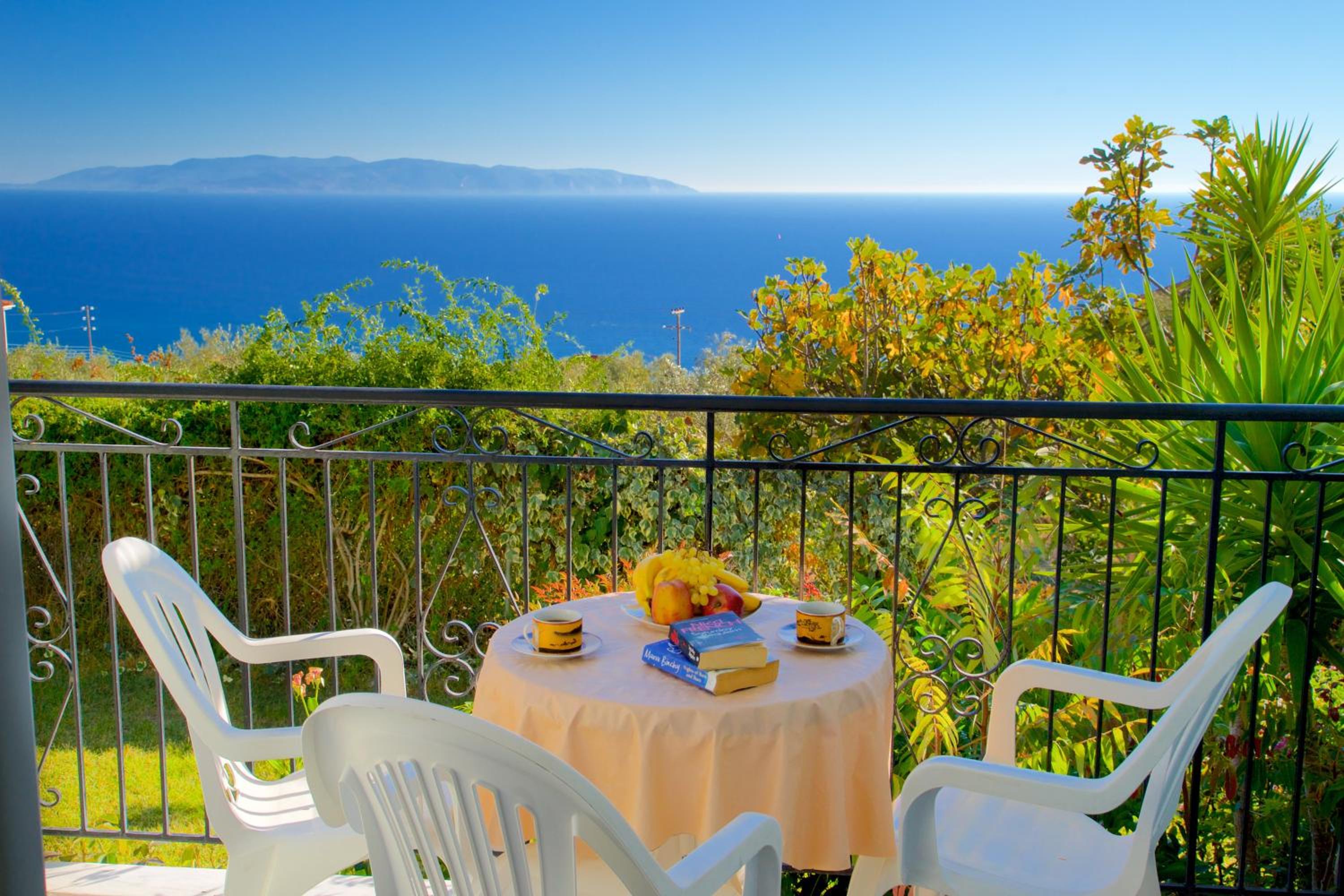Double Room with Sea View photo 2