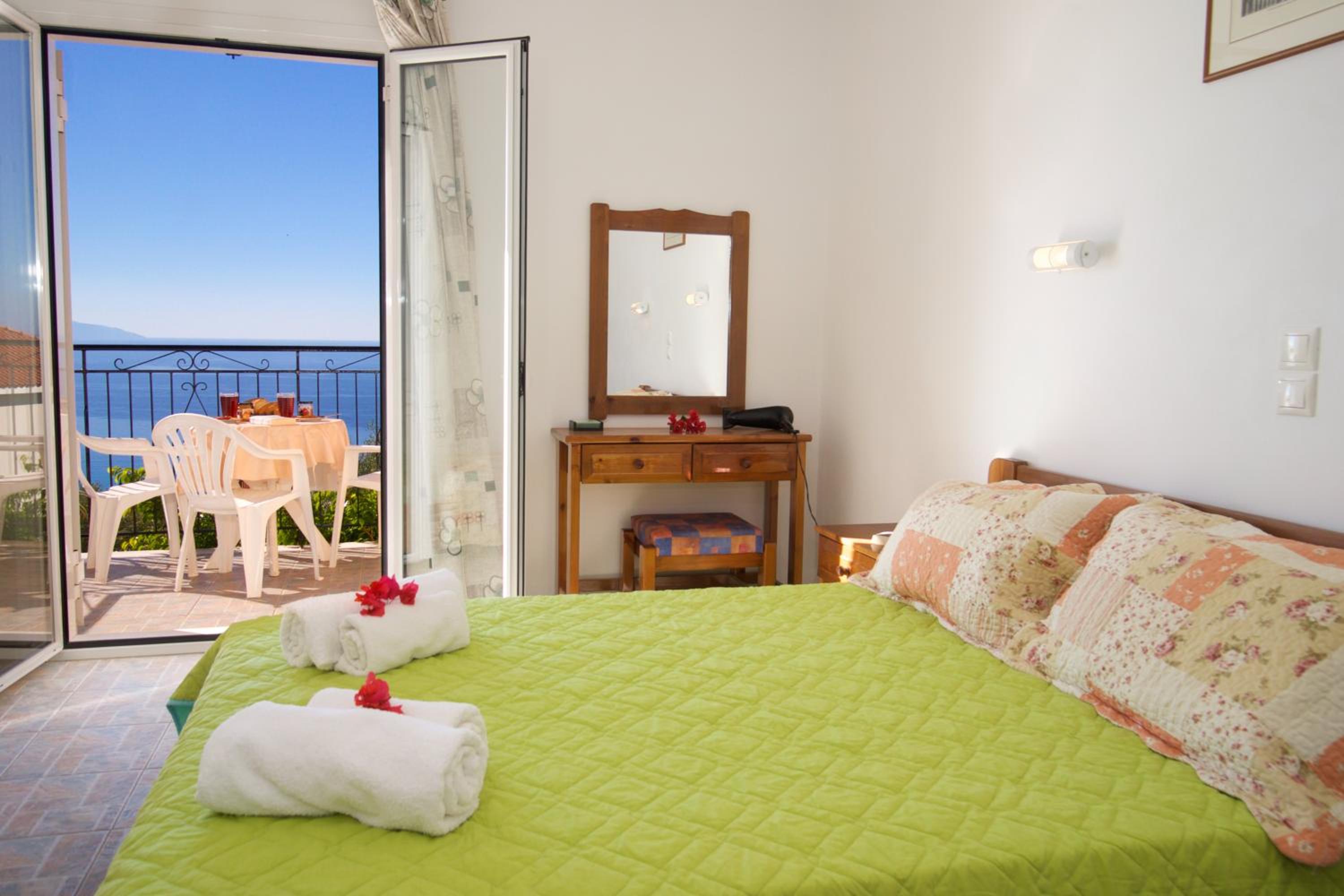Studio with Sea View photo 1